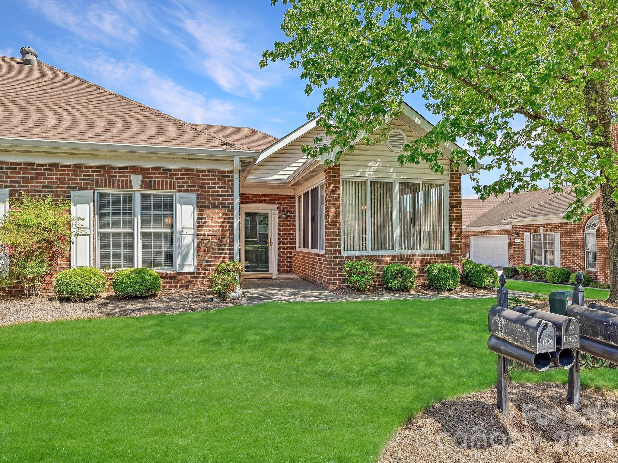 8655 Windsor Ridge Drive Property Photo 22