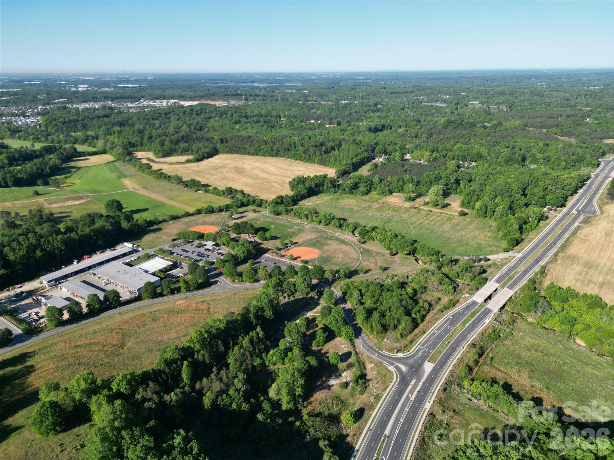 1500 Bethpage Road Property Photo 4