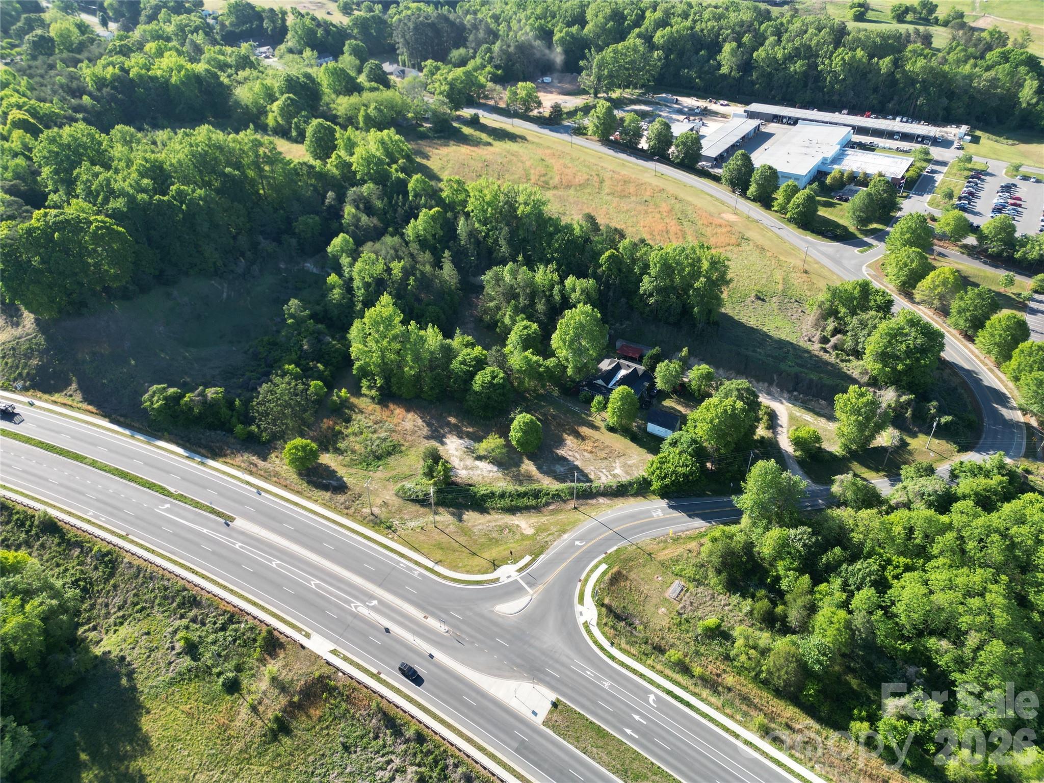 1500 Bethpage Road Property Photo 8