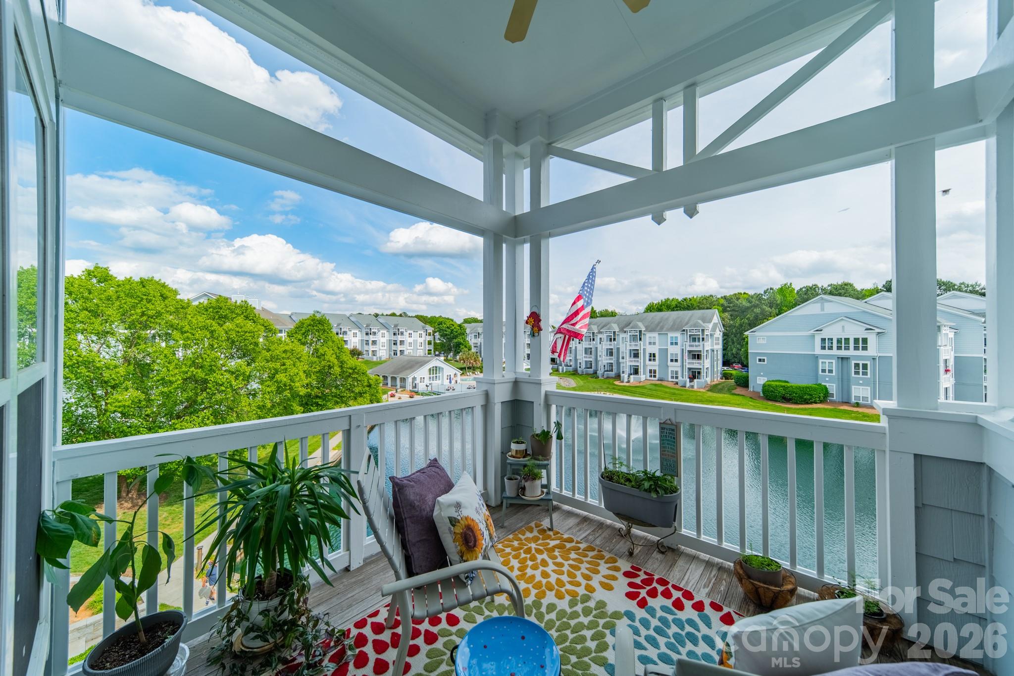 18736 Nautical Drive 305 Property Photo 2