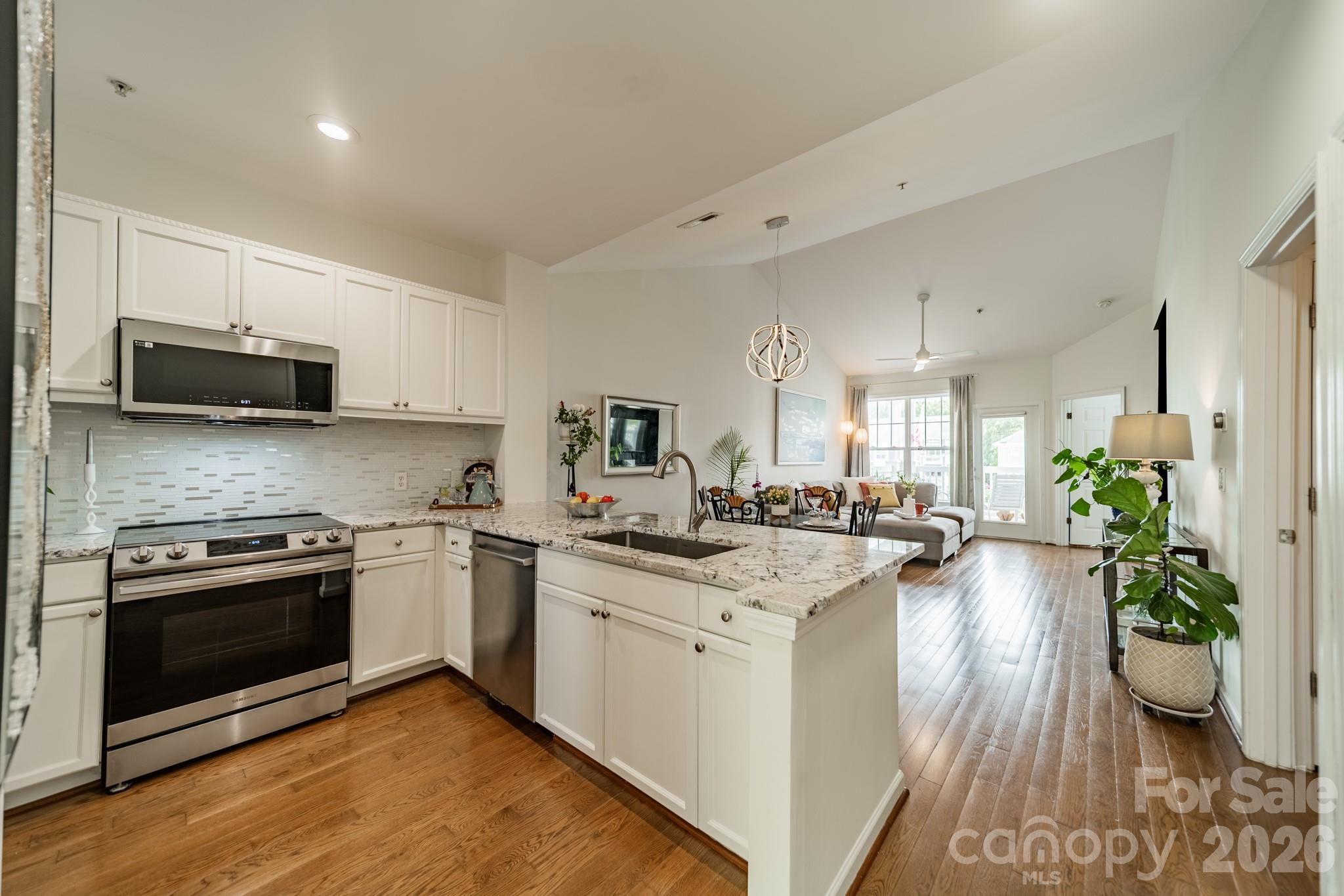 18736 Nautical Drive 305 Property Photo 4