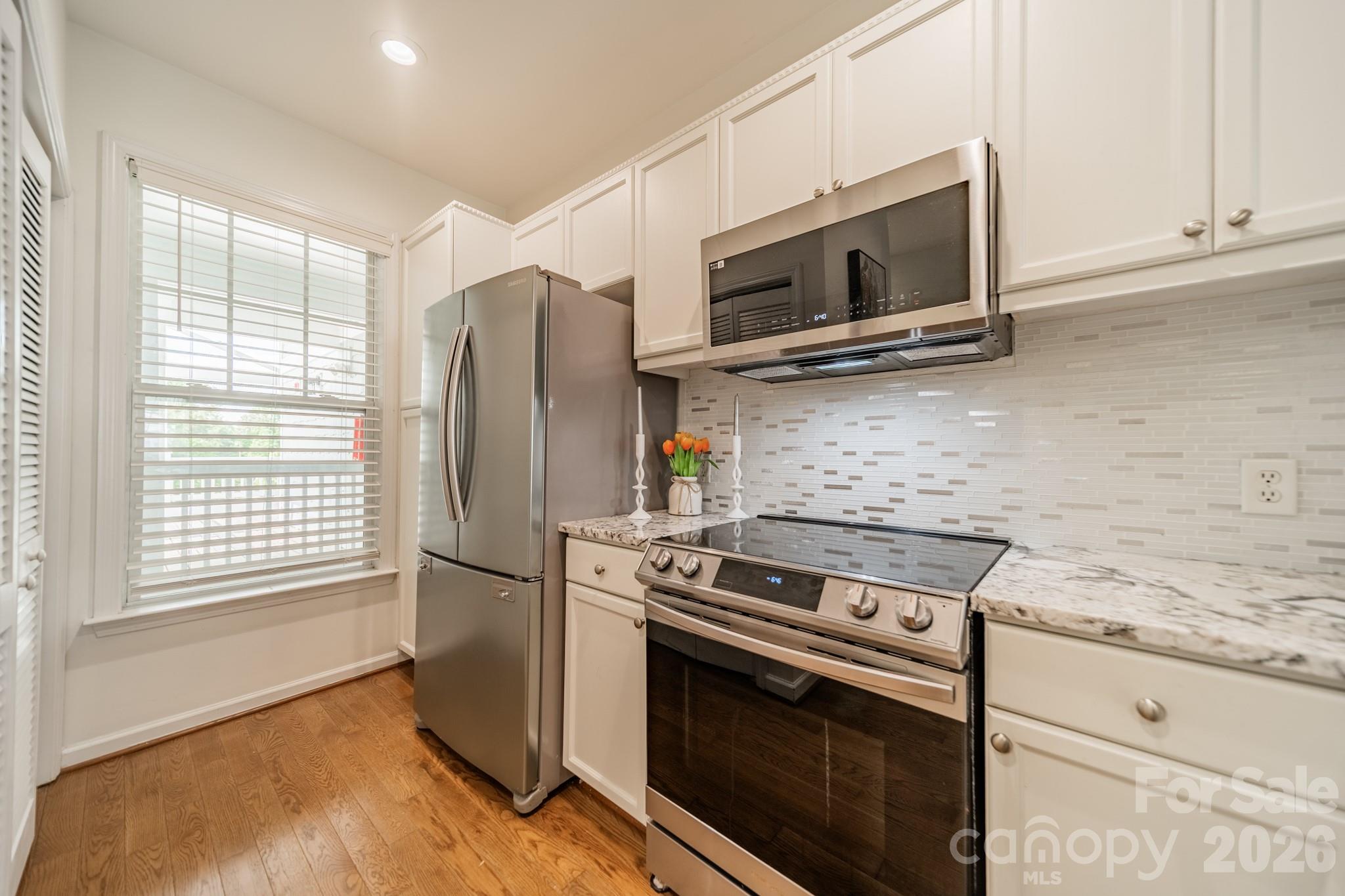 18736 Nautical Drive 305 Property Photo 7