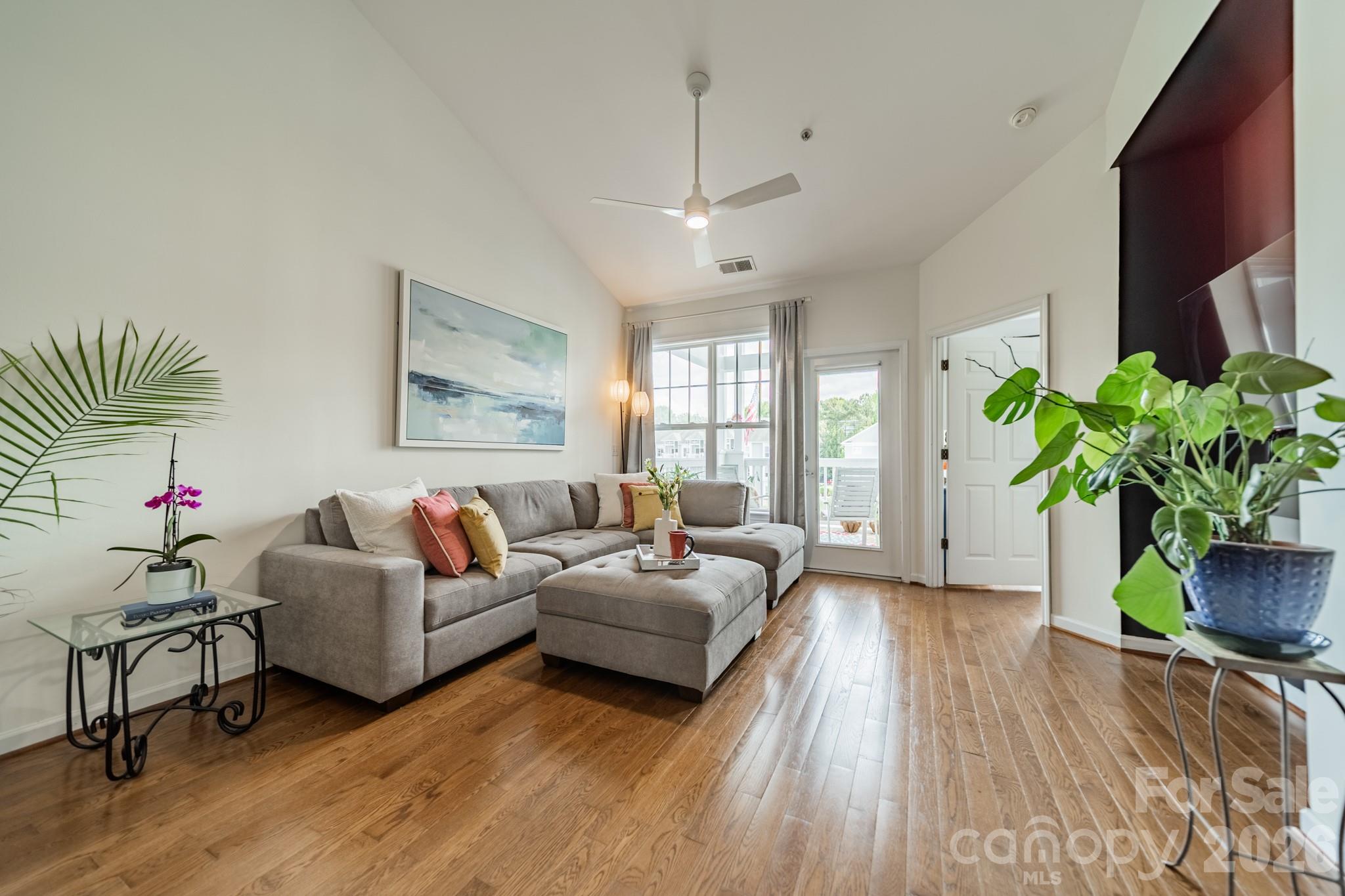 18736 Nautical Drive 305 Property Photo 11