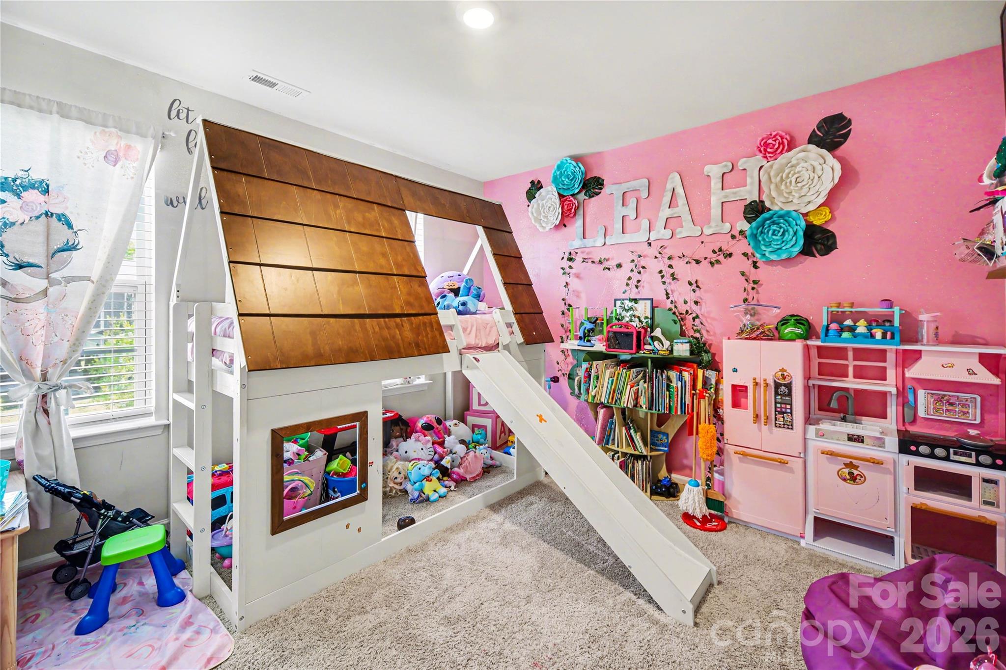 828 Larmore Avenue Property Photo 14