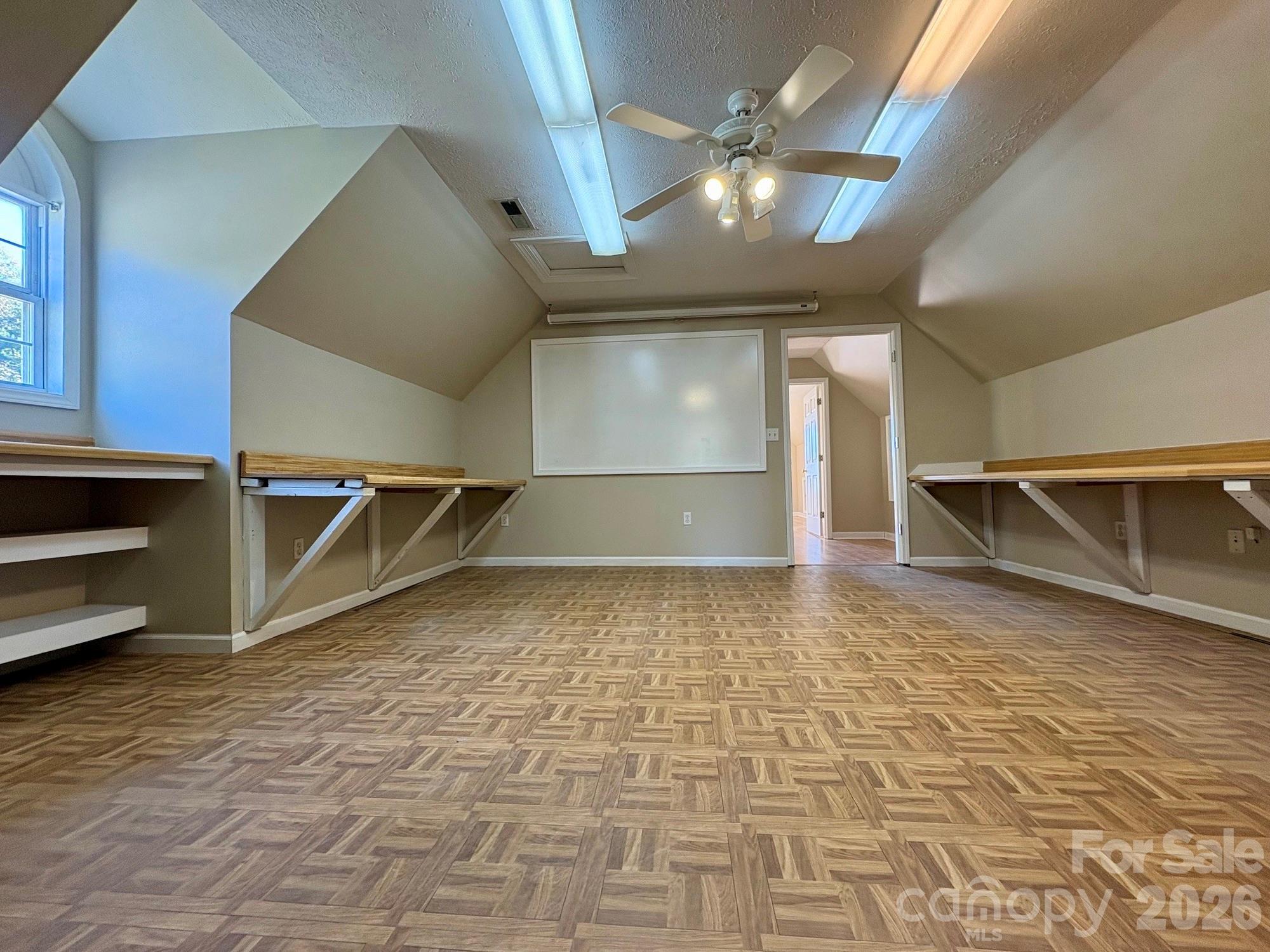396 New Leicester Highway Property Photo 11
