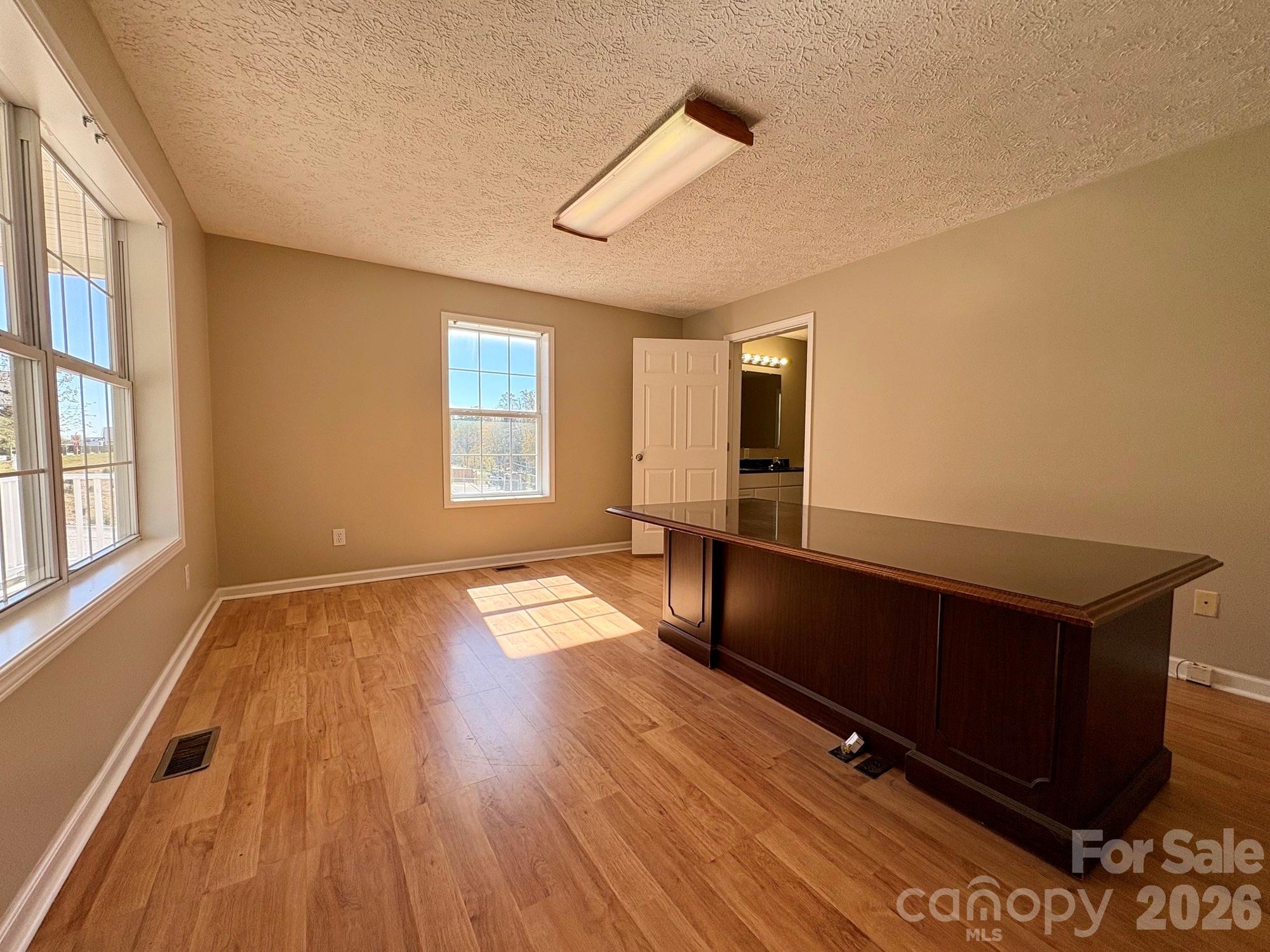 396 New Leicester Highway Property Photo 15