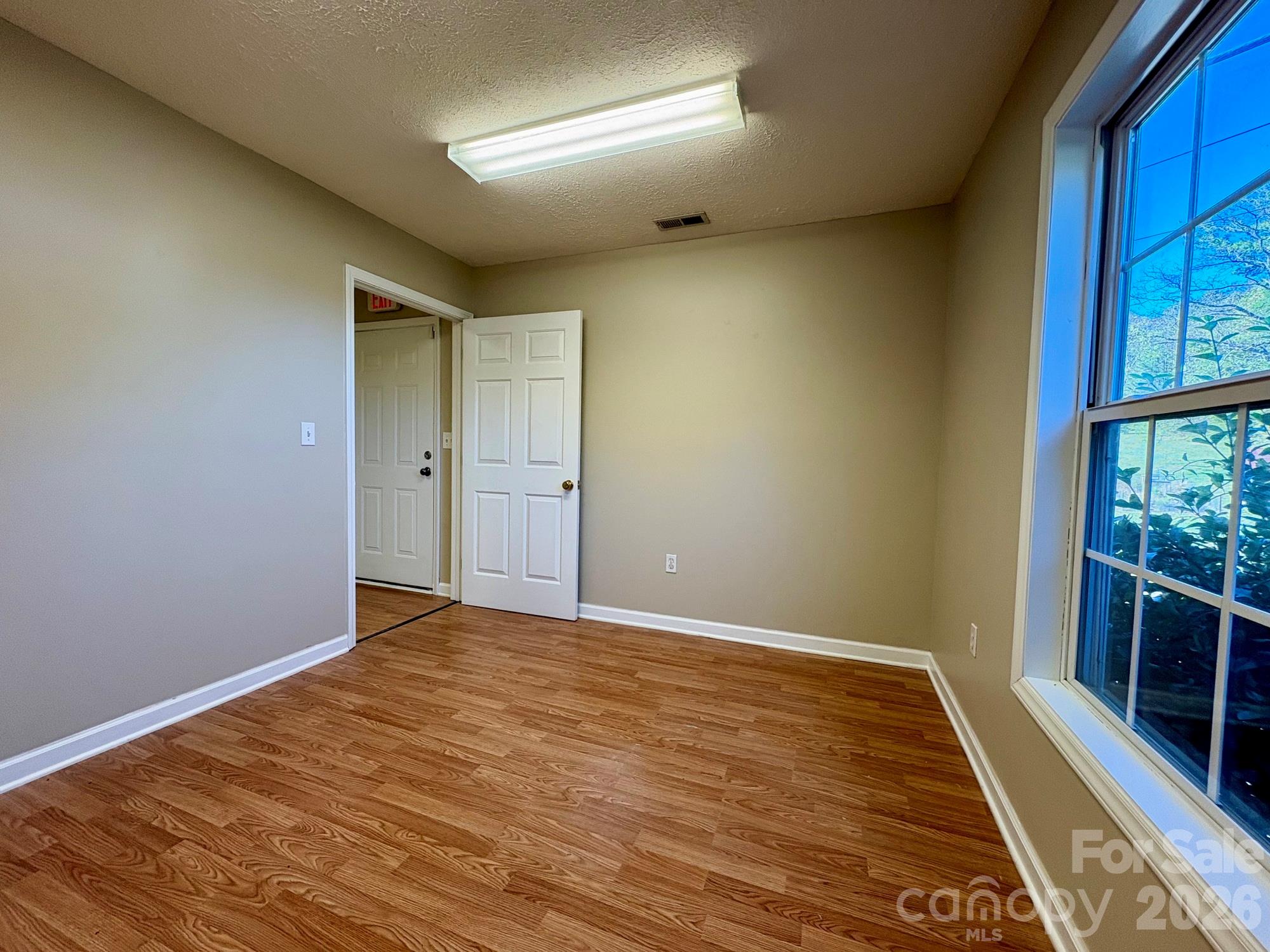 396 New Leicester Highway Property Photo 18