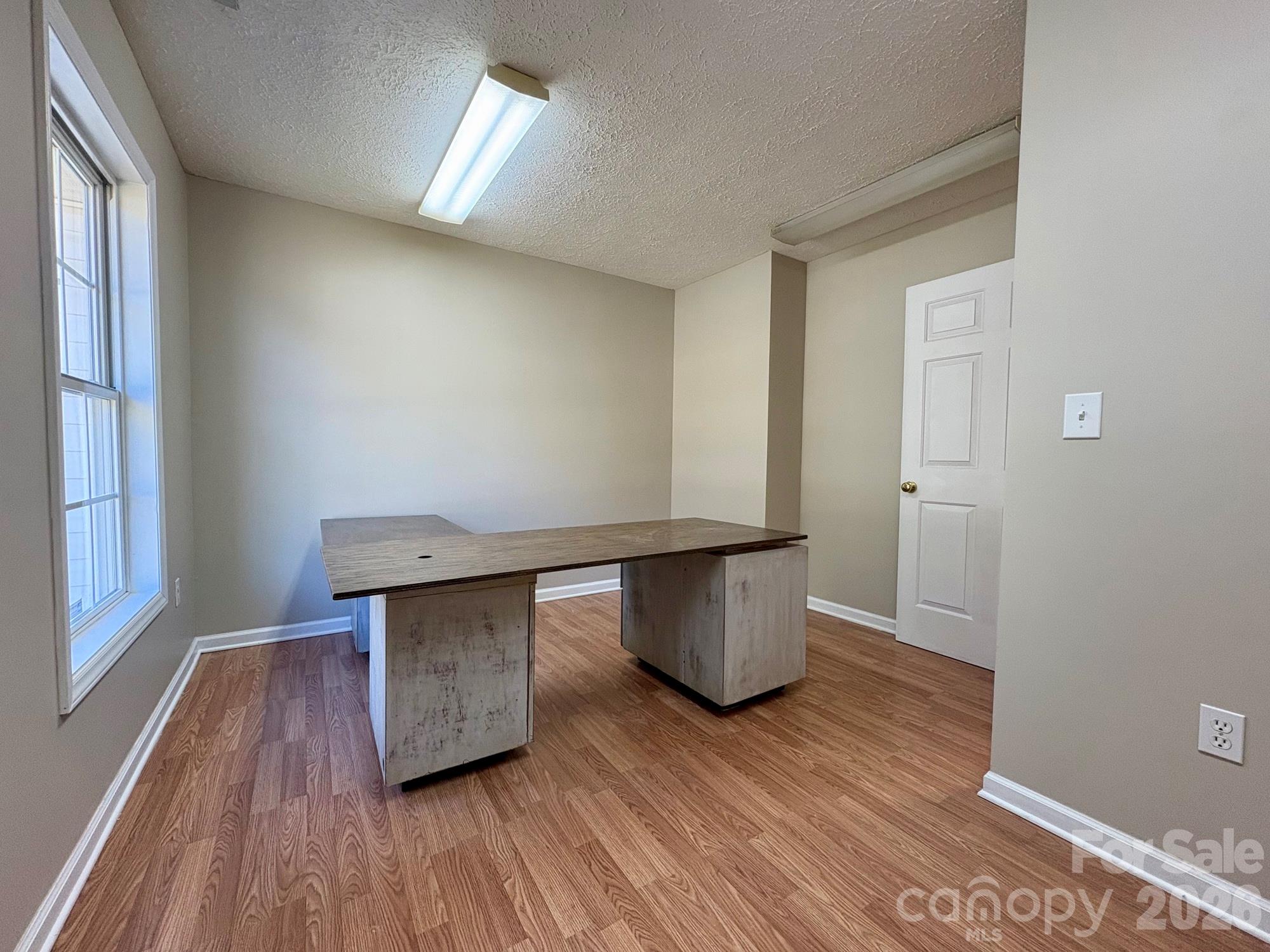 396 New Leicester Highway Property Photo 19