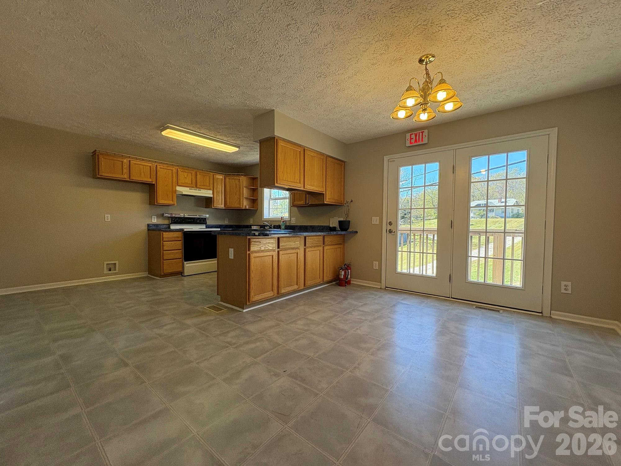 396 New Leicester Highway Property Photo 20