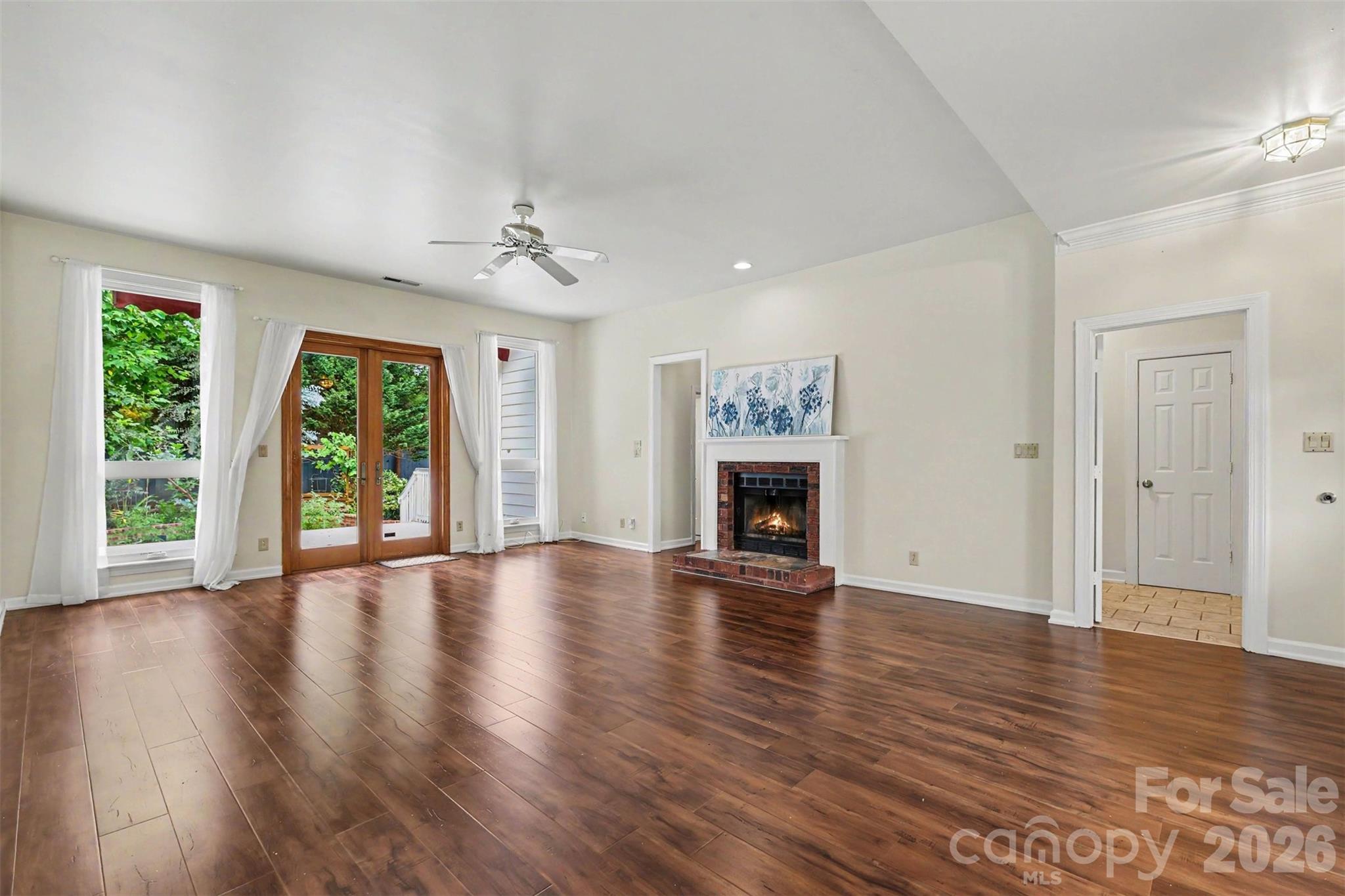 9102 Brightleaf Place Property Photo 4