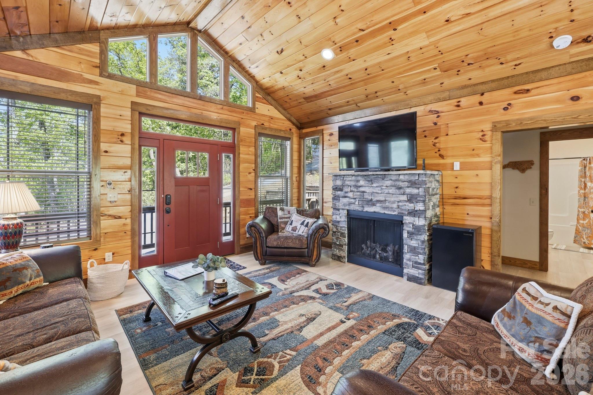 131 Pier Point Drive Property Photo 8