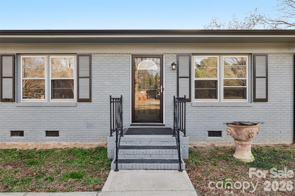 3207 Valleydale Road Property Photo 4