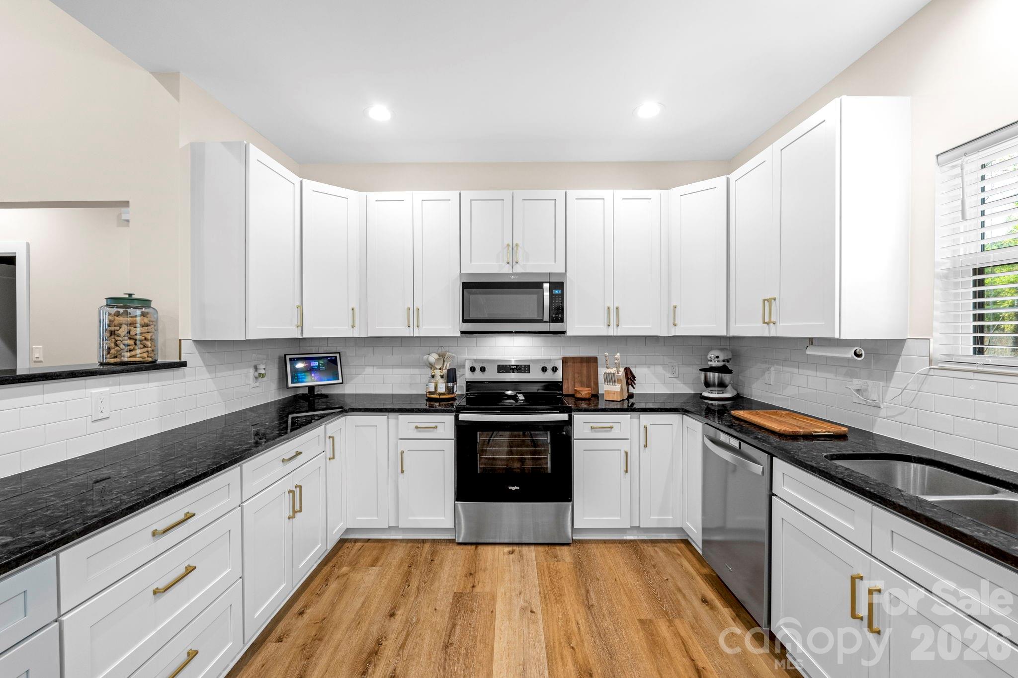 2462 Shoal Road Property Photo 15
