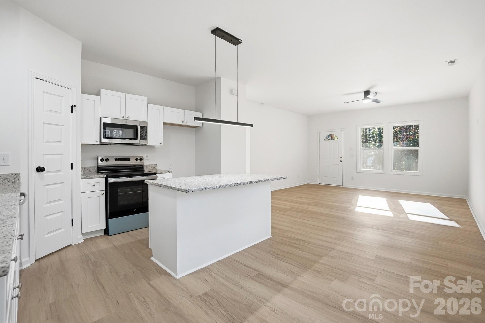 711 Adams Street Property Photo 13