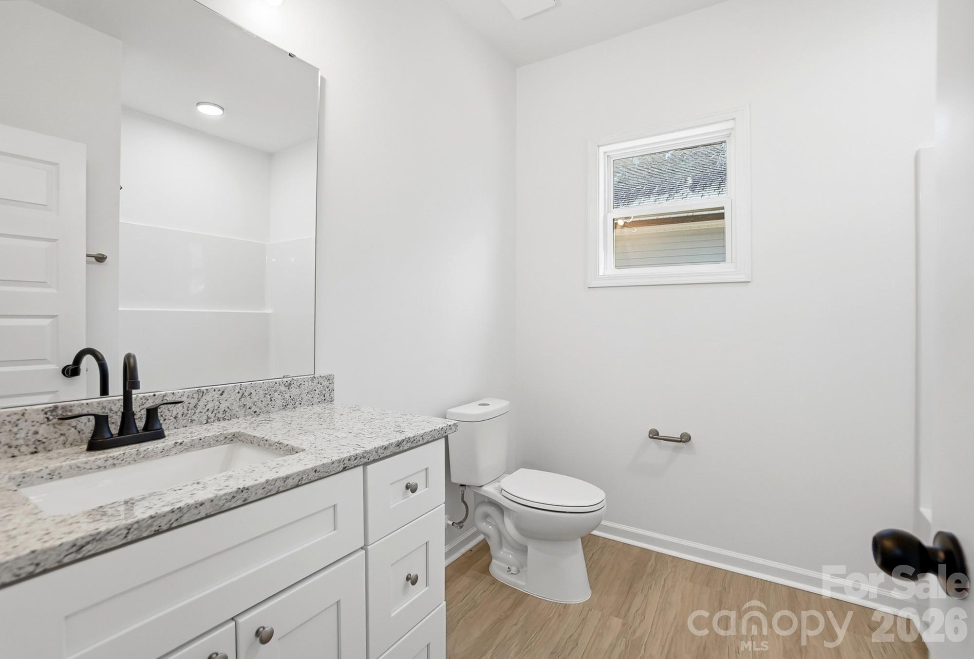 711 Adams Street Property Photo 18