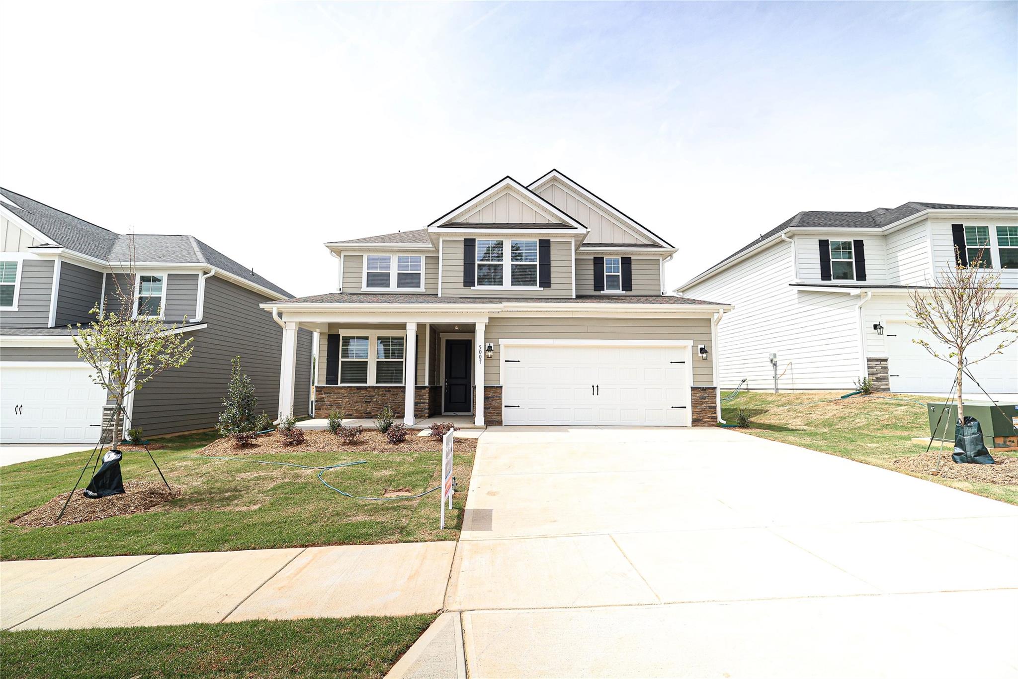 5007 Twin River Drive Property Photo 1