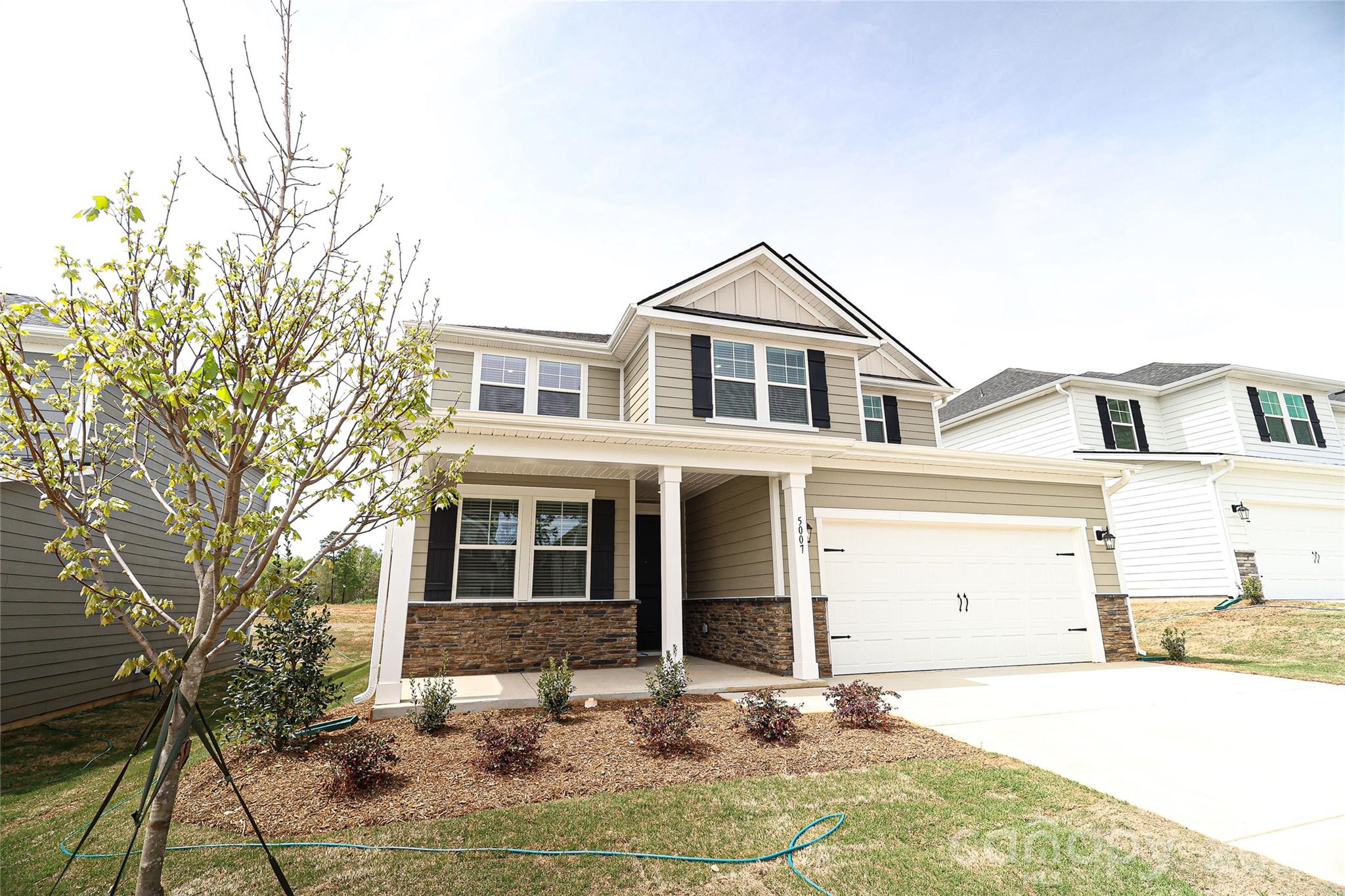 5007 Twin River Drive Property Photo 2