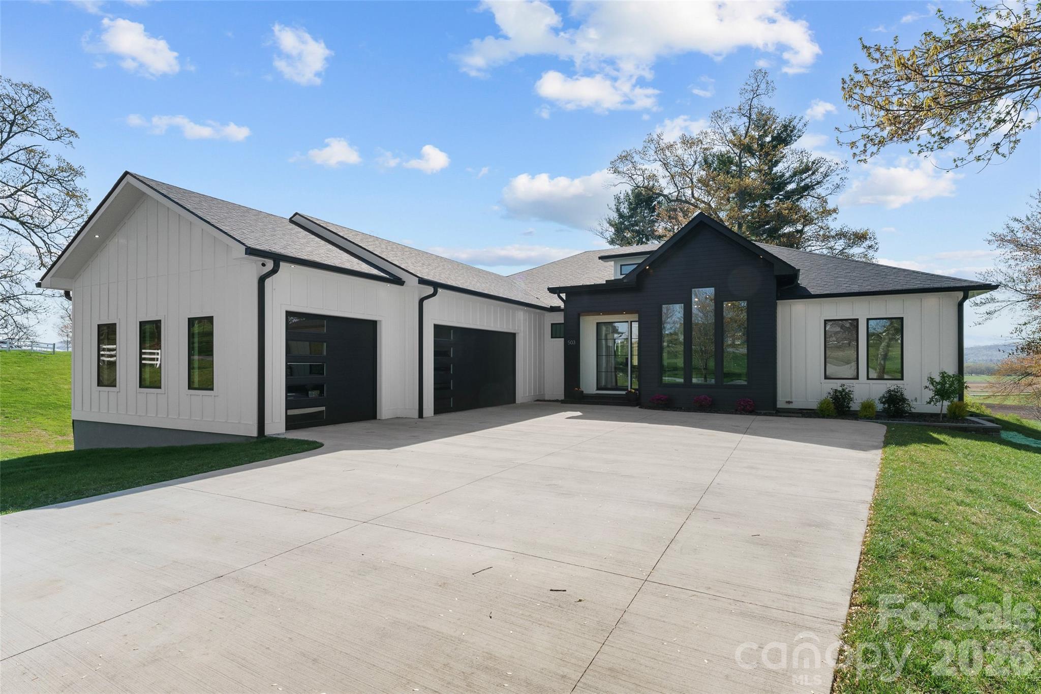 503 Nesbitt Drive Property Photo 2