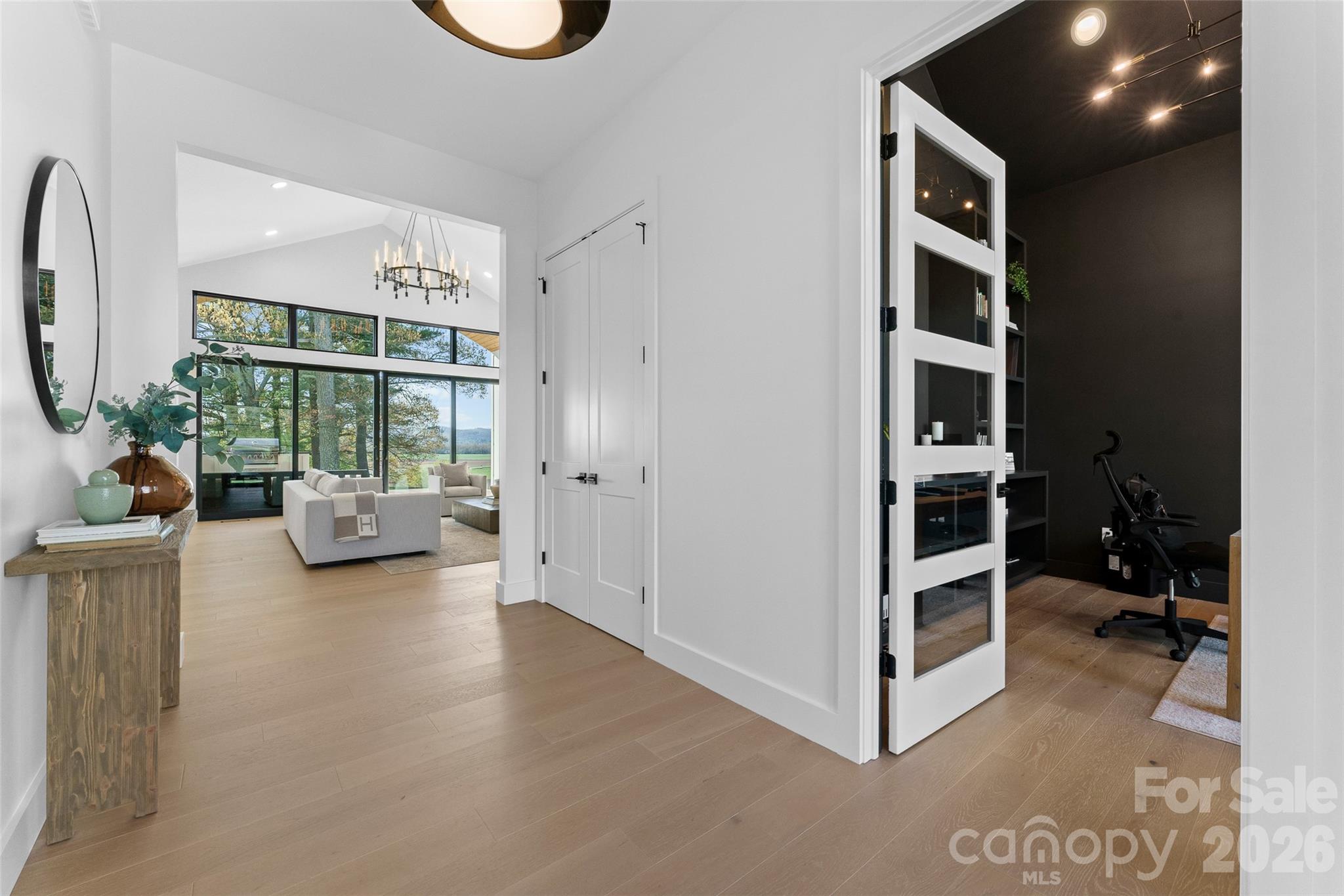 503 Nesbitt Drive Property Photo 6