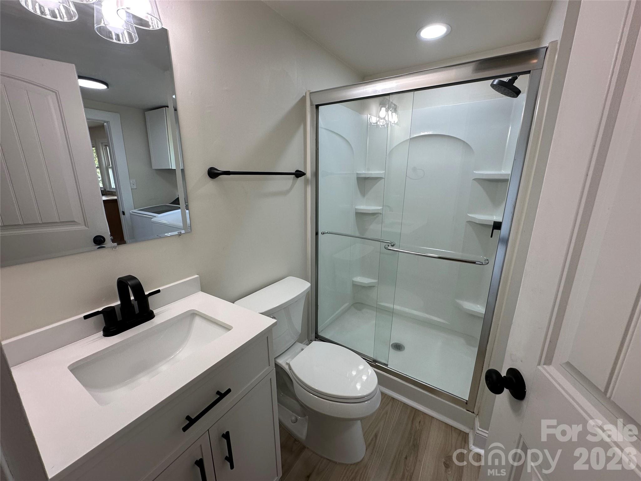 919 Orangewood Street Property Photo 6