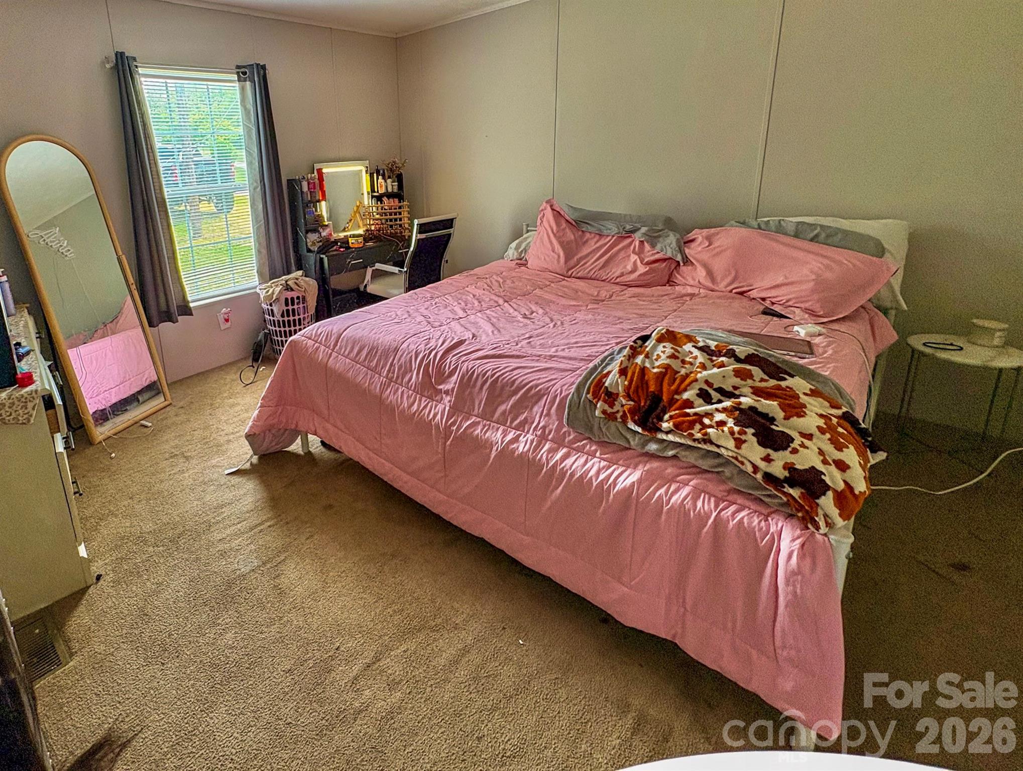 718 W Virginia Avenue Property Photo 11