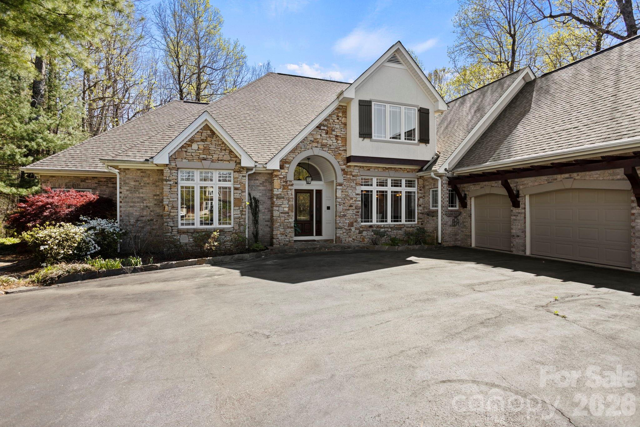 106 Farwood Court Property Photo 4