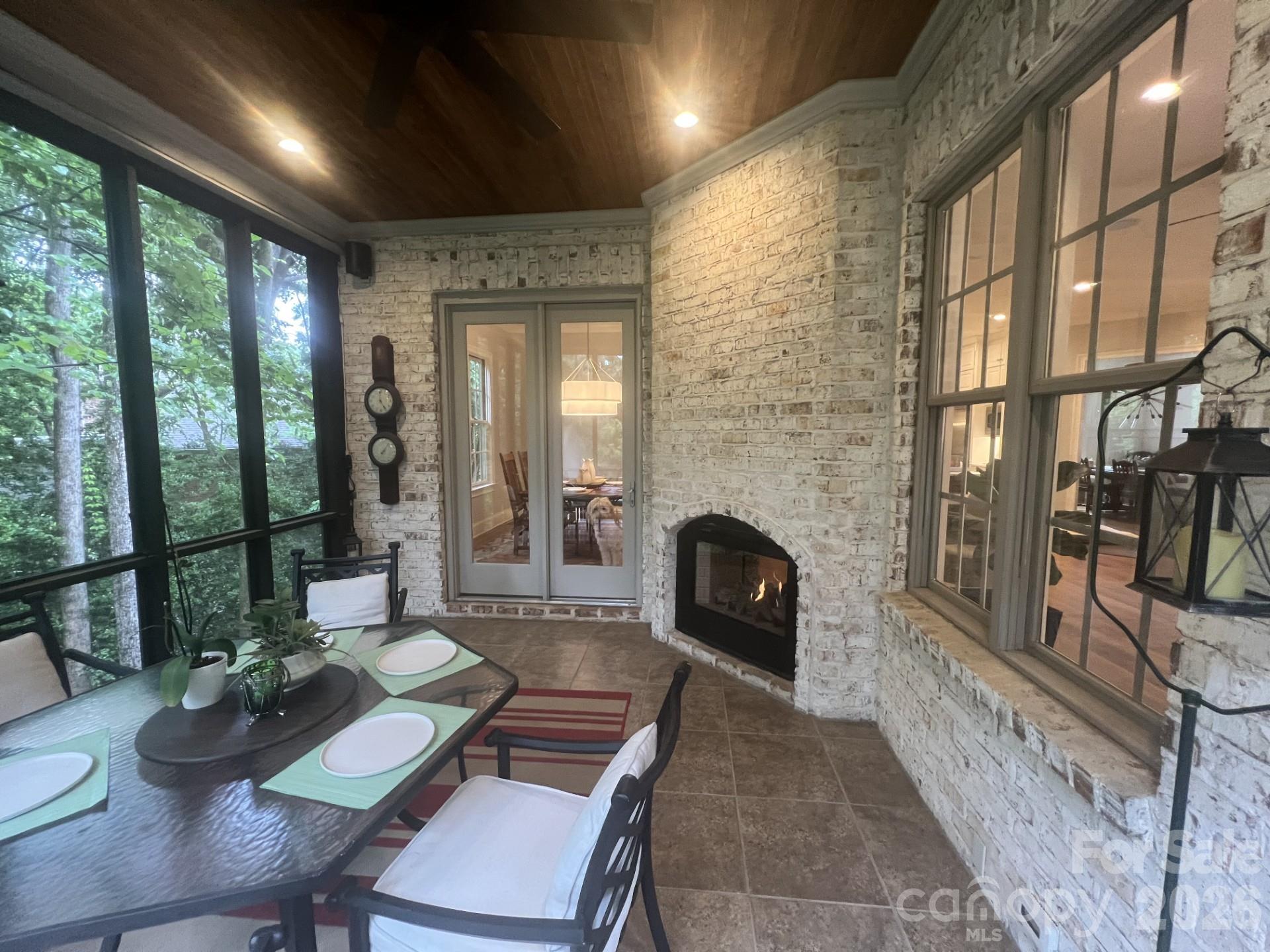 1514 Elmsford Lane Property Photo 16