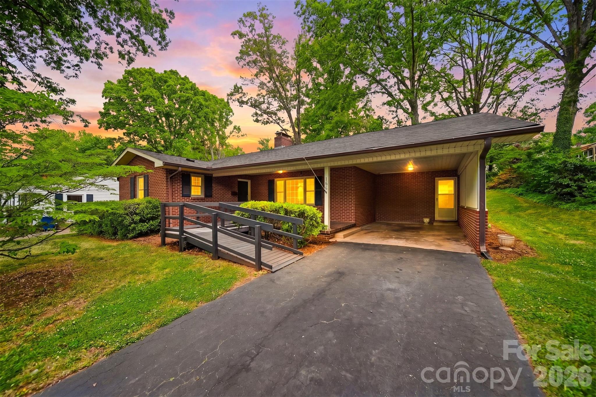 105 Ann Street Property Photo 1