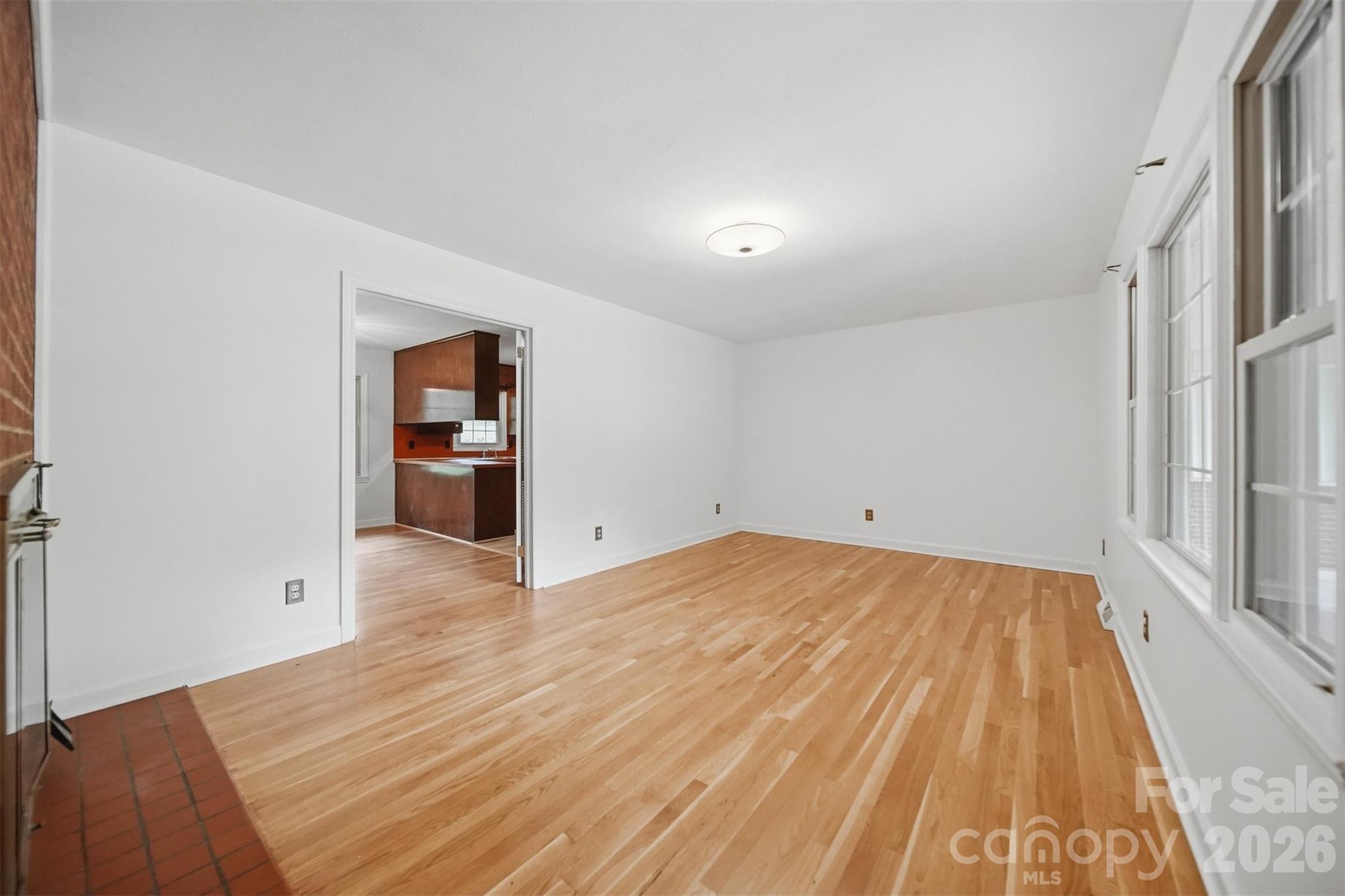105 Ann Street Property Photo 4