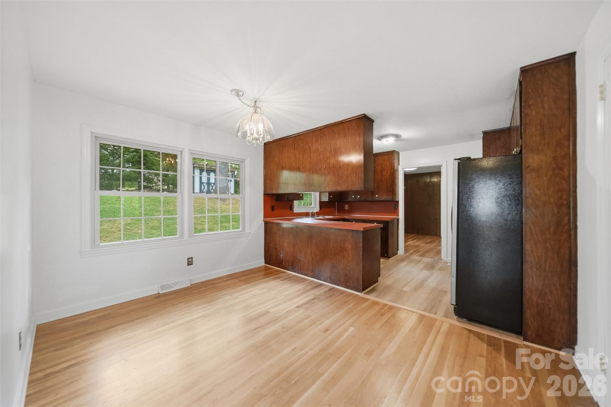 105 Ann Street Property Photo 9