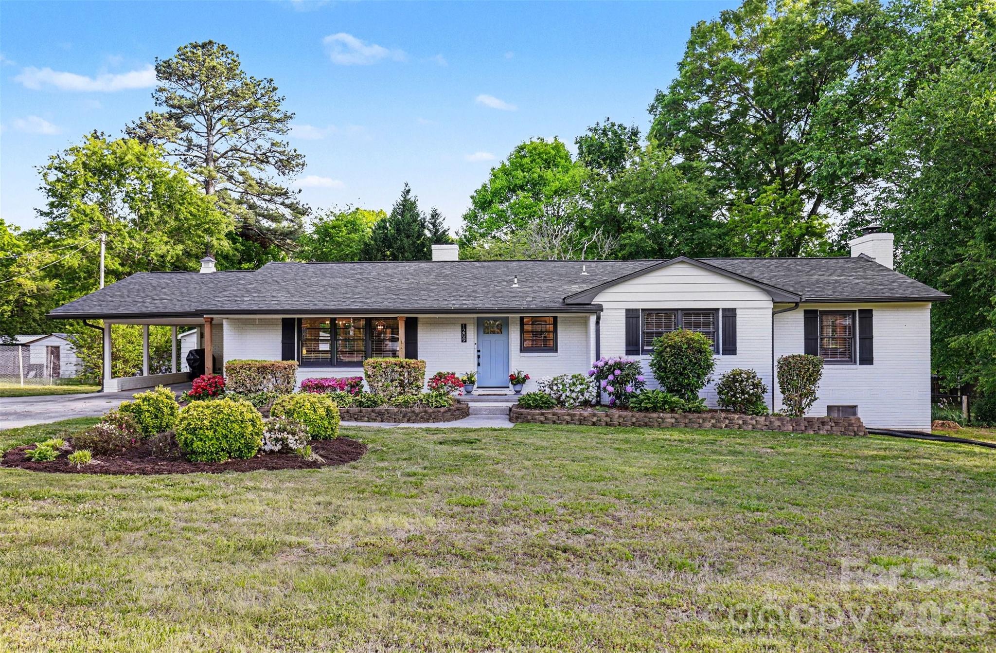 1209 Arbor Drive Property Photo 4