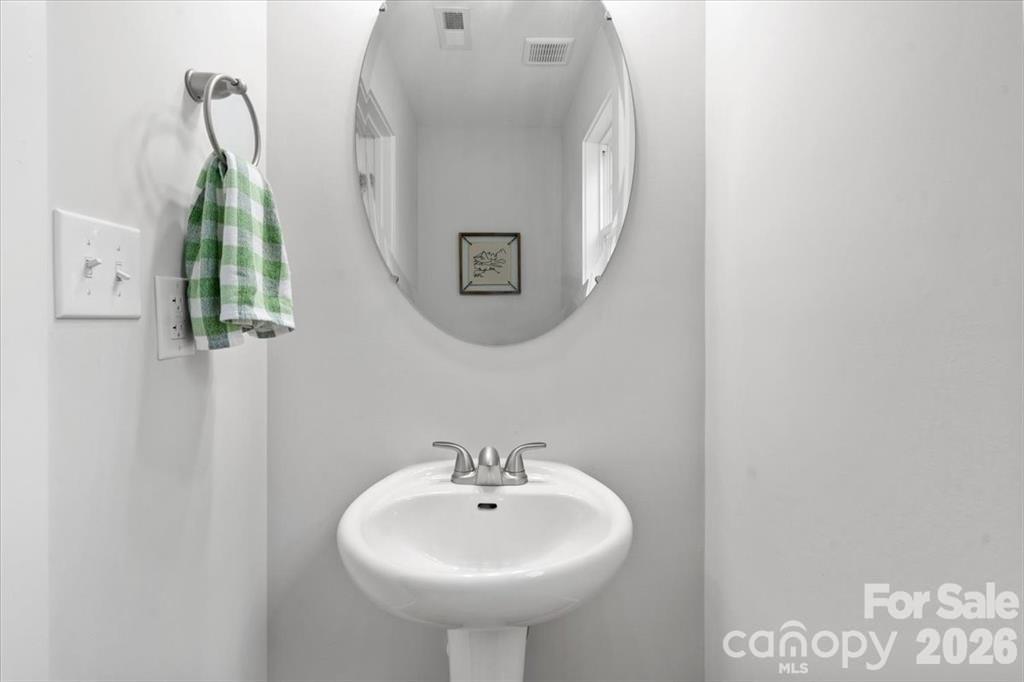 305 Wingate Court Property Photo 11