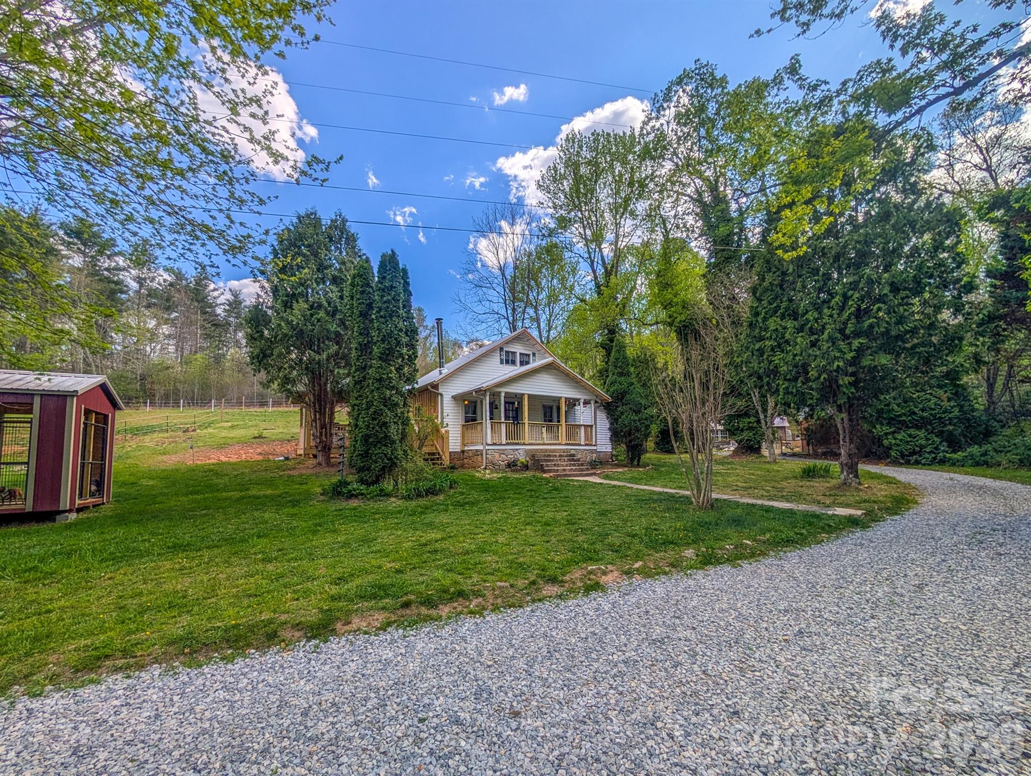 87 Henderson Lane Property Photo 3
