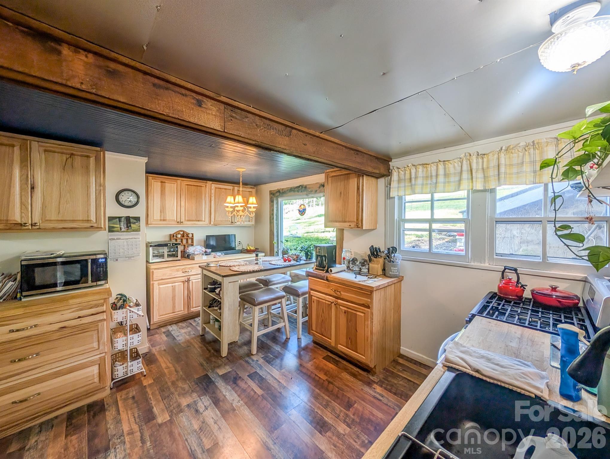 87 Henderson Lane Property Photo 15