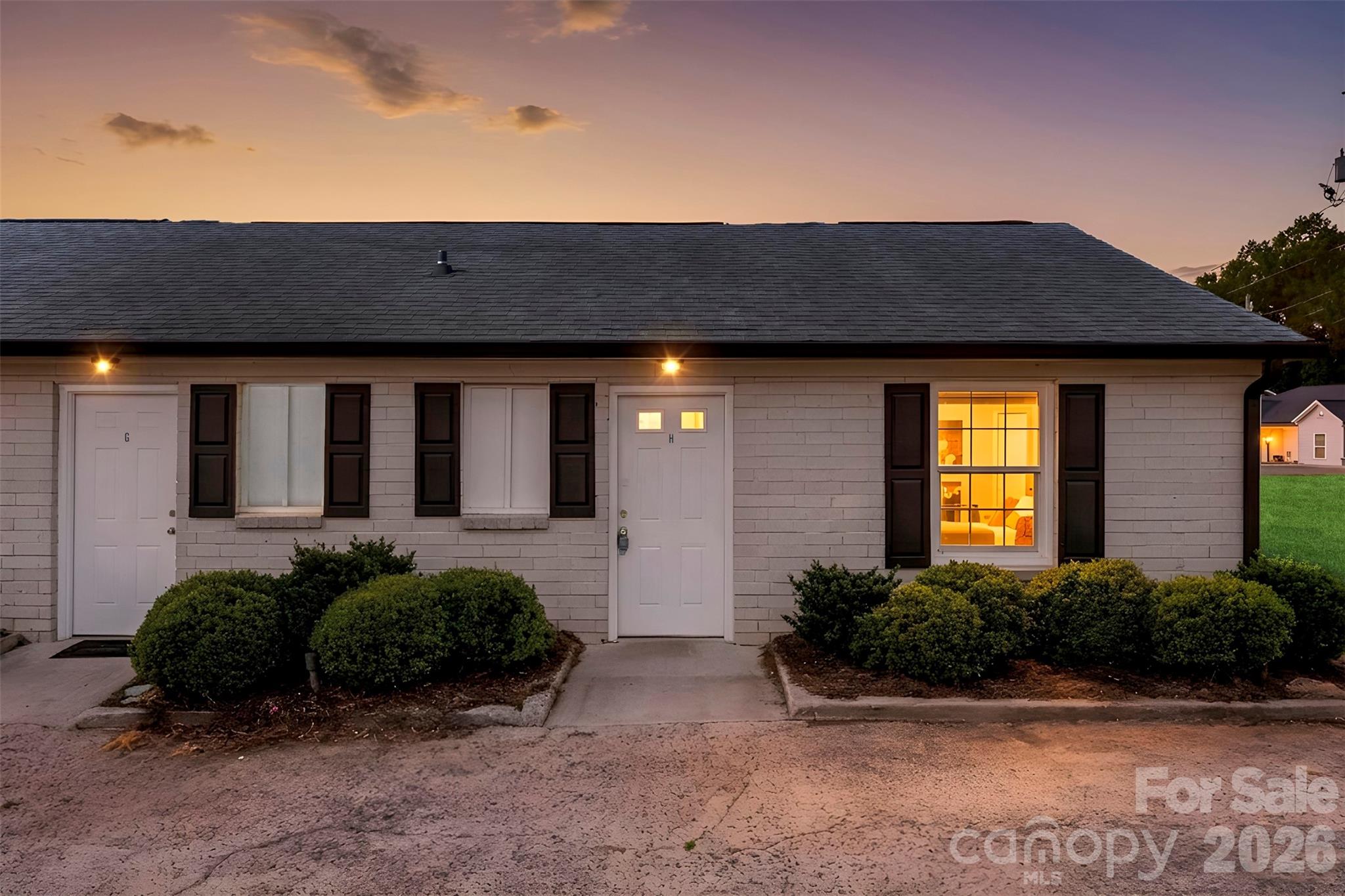 1655 Webb Street Property Photo 8