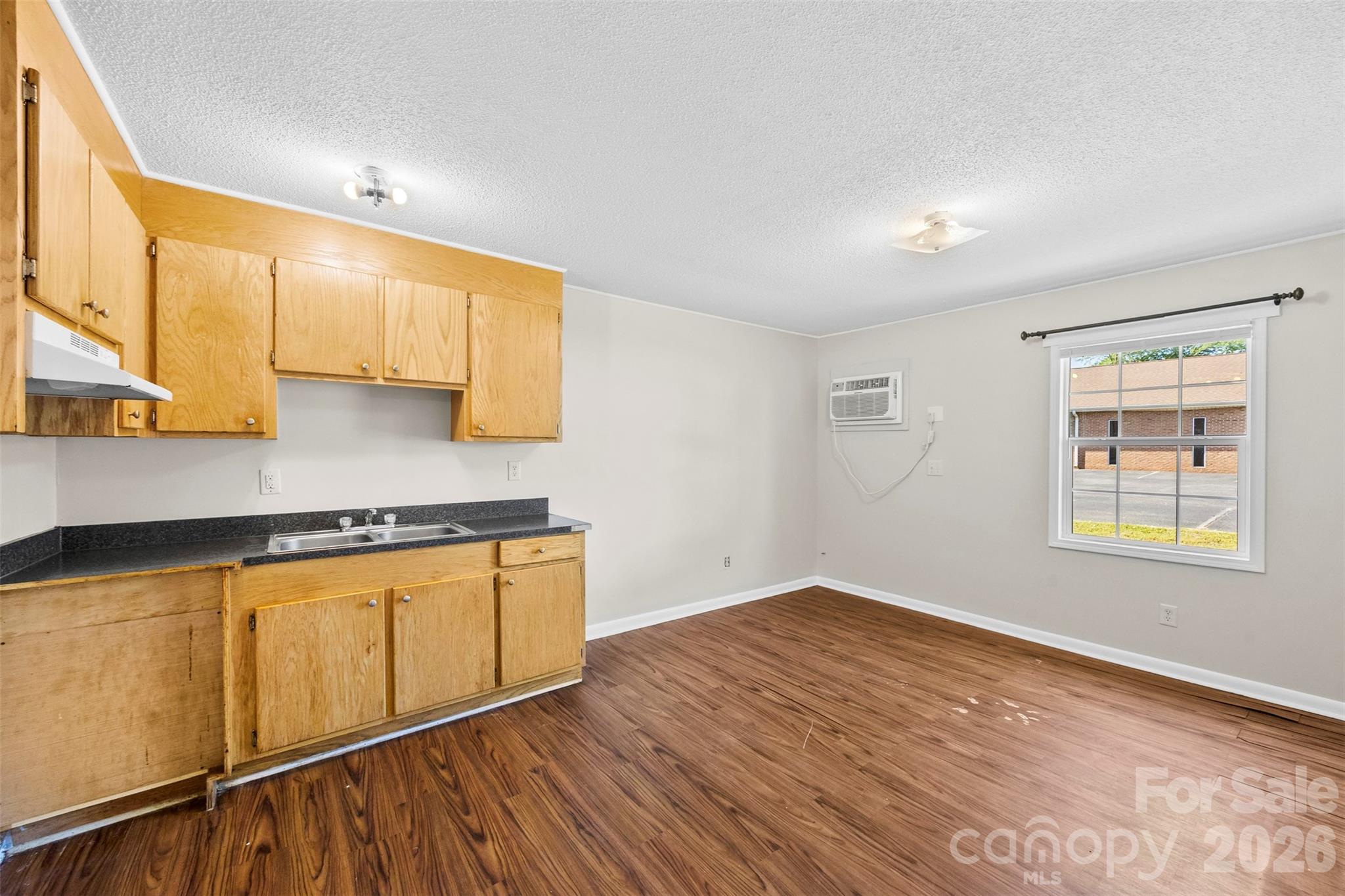 1655 Webb Street Property Photo 11