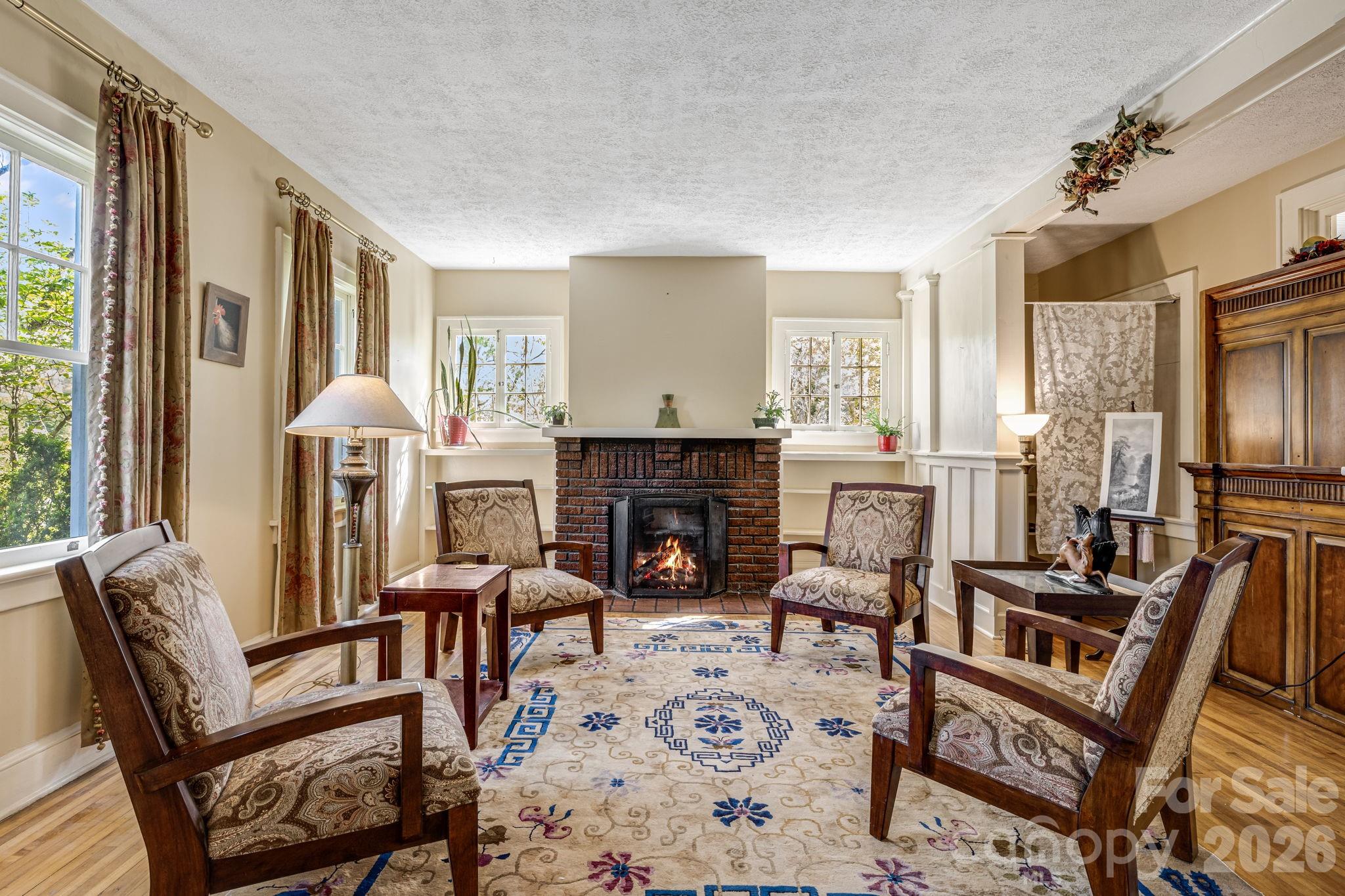 29 Walnut Street Property Photo 4