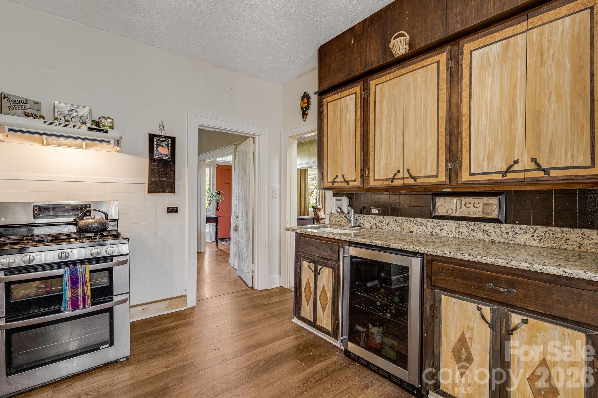 29 Walnut Street Property Photo 15