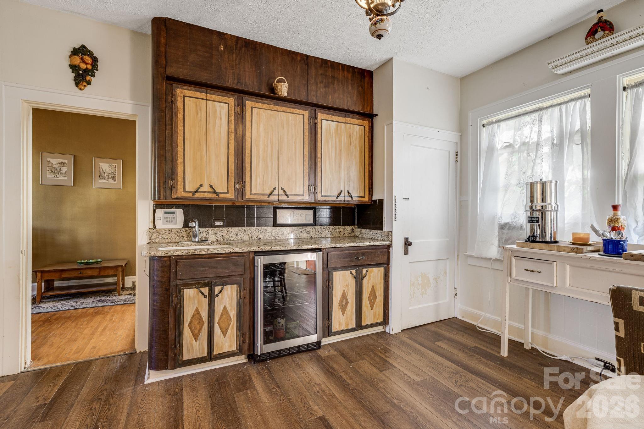 29 Walnut Street Property Photo 16