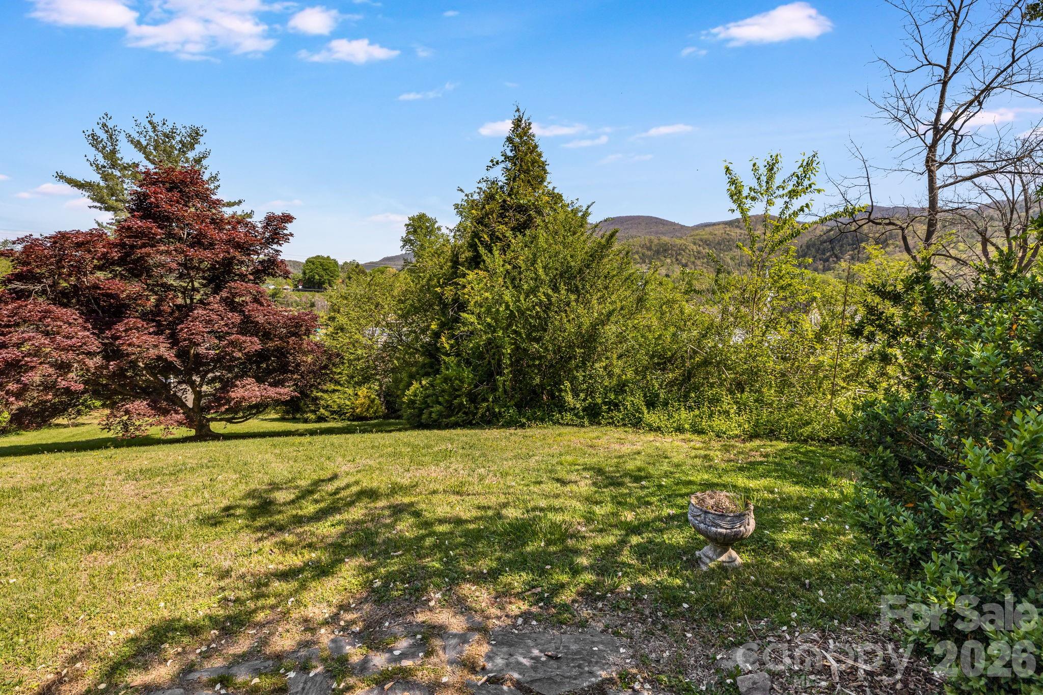 29 Walnut Street Property Photo 41
