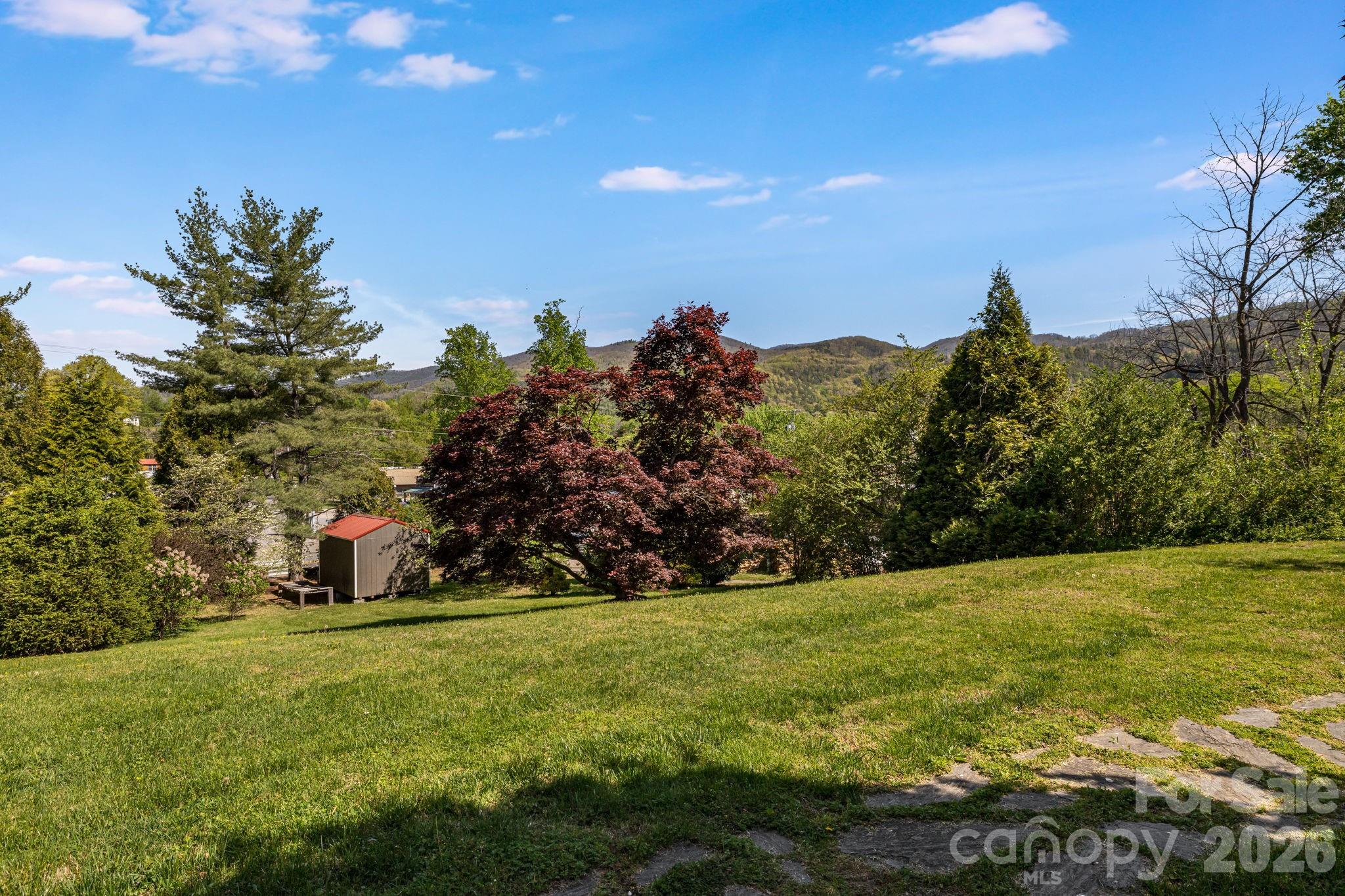 29 Walnut Street Property Photo 43
