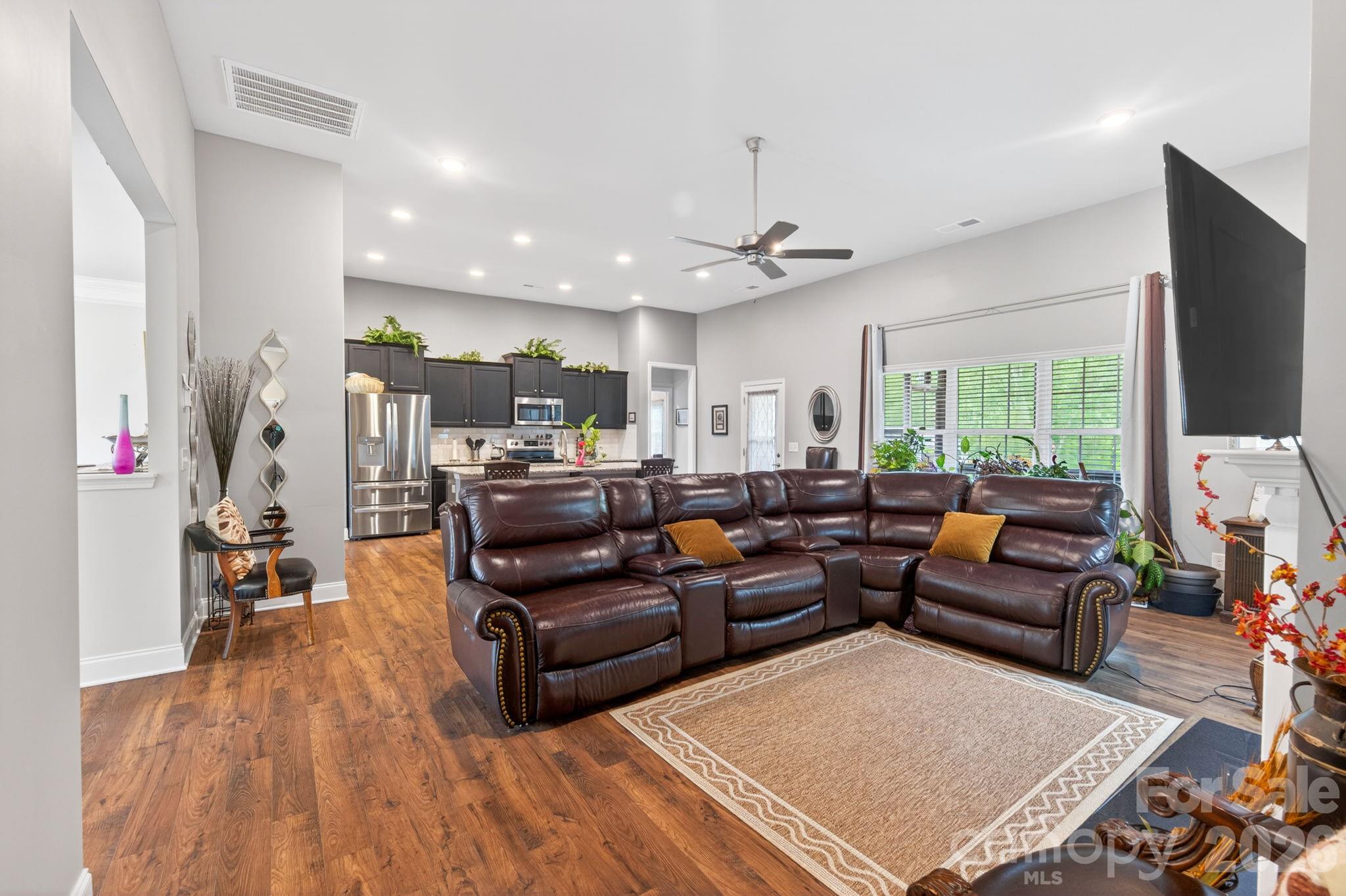 207 Vanderbilt Boulevard Property Photo 15