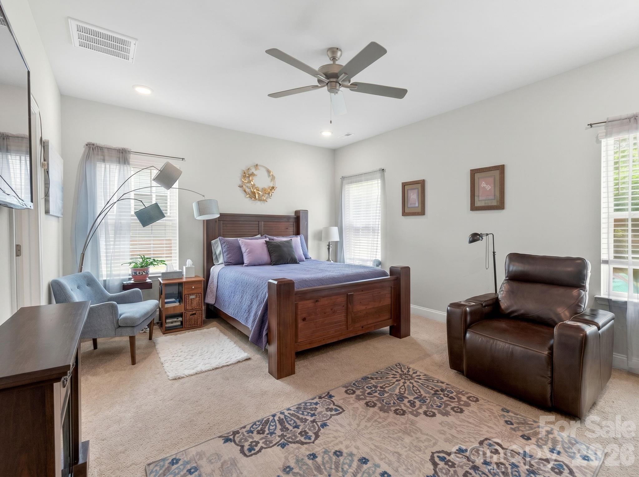 207 Vanderbilt Boulevard Property Photo 16