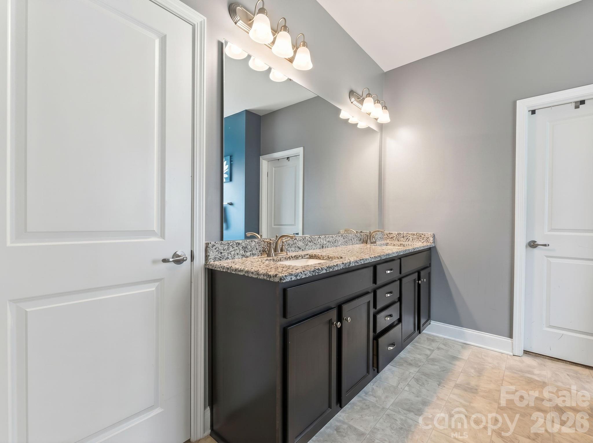 207 Vanderbilt Boulevard Property Photo 17