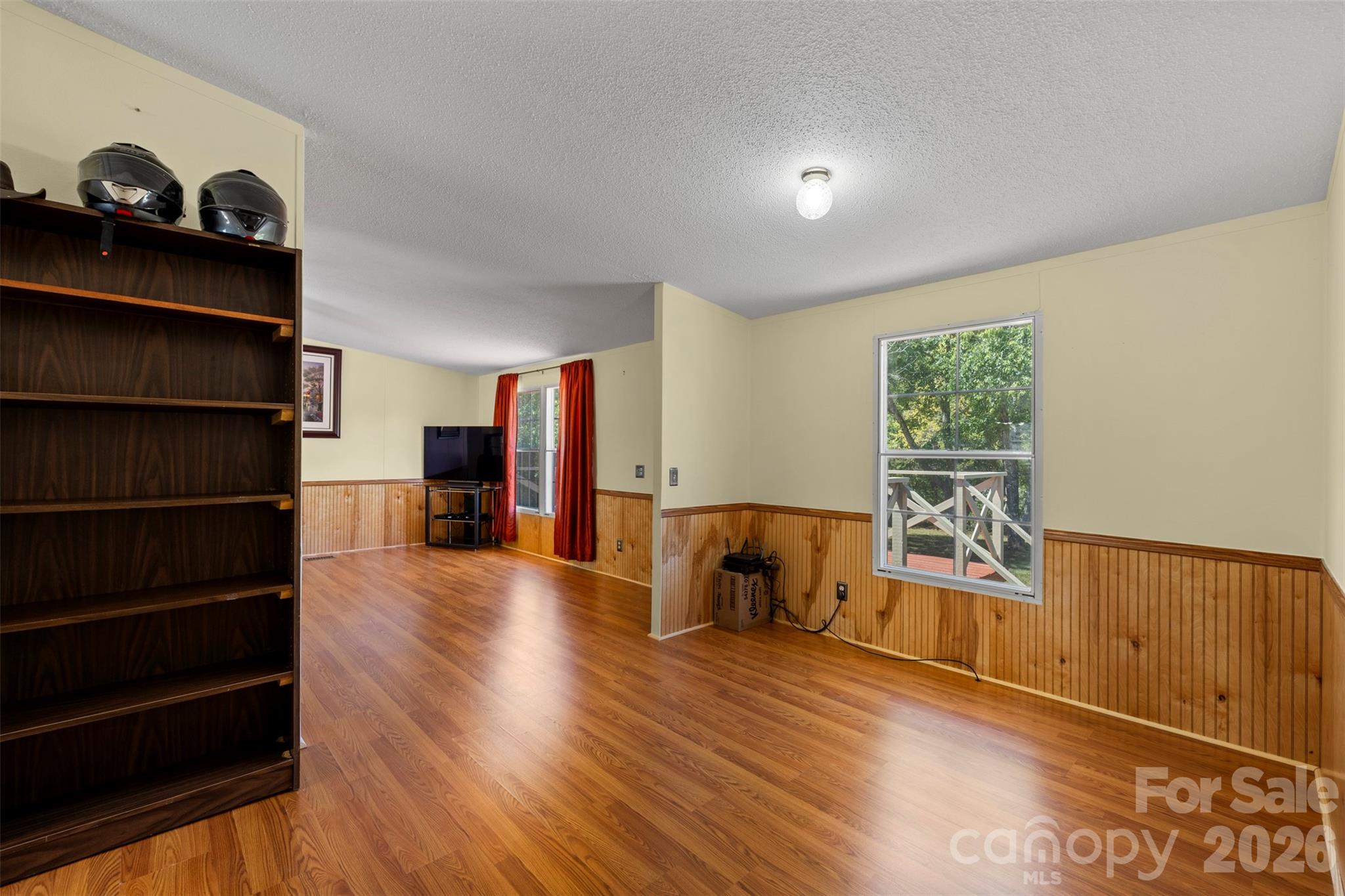 2095 Wildwood Drive 19 Property Photo 7