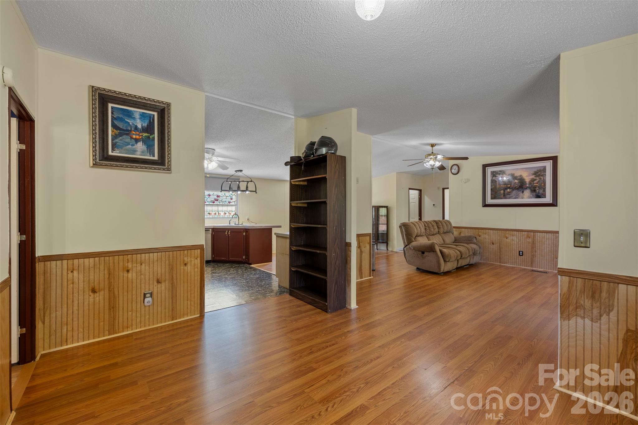 2095 Wildwood Drive 19 Property Photo 8