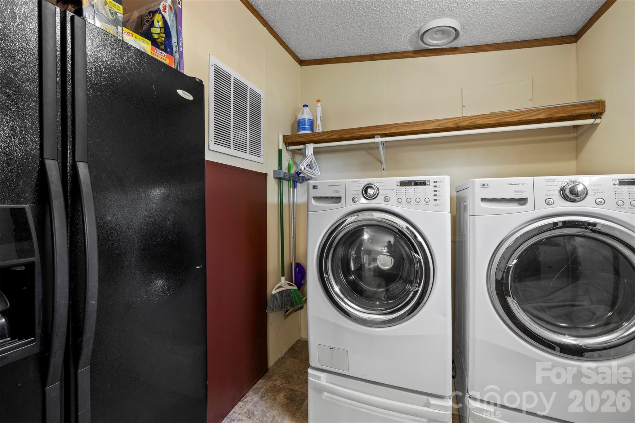 2095 Wildwood Drive 19 Property Photo 25