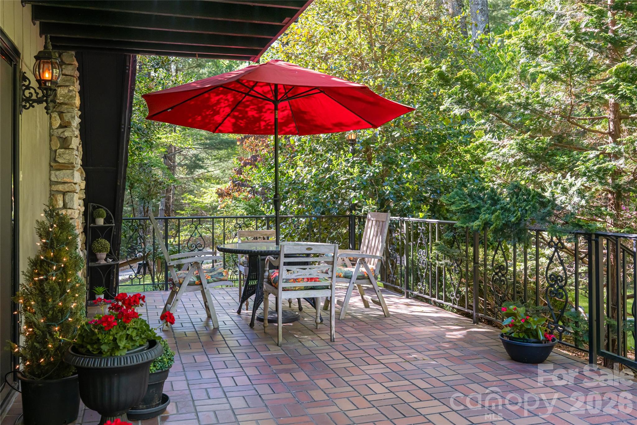 7 Cooper Cove Property Photo 7