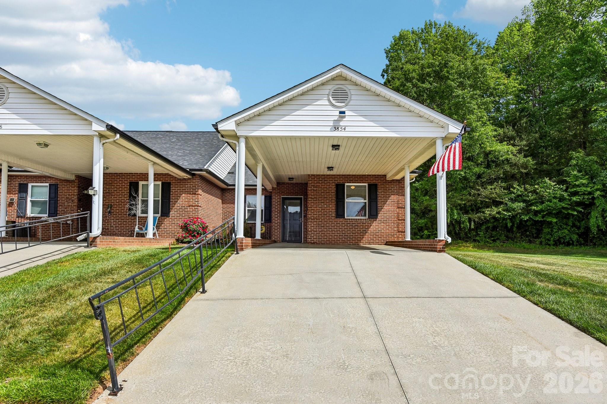 3854 Azalea Trail Property Photo 1