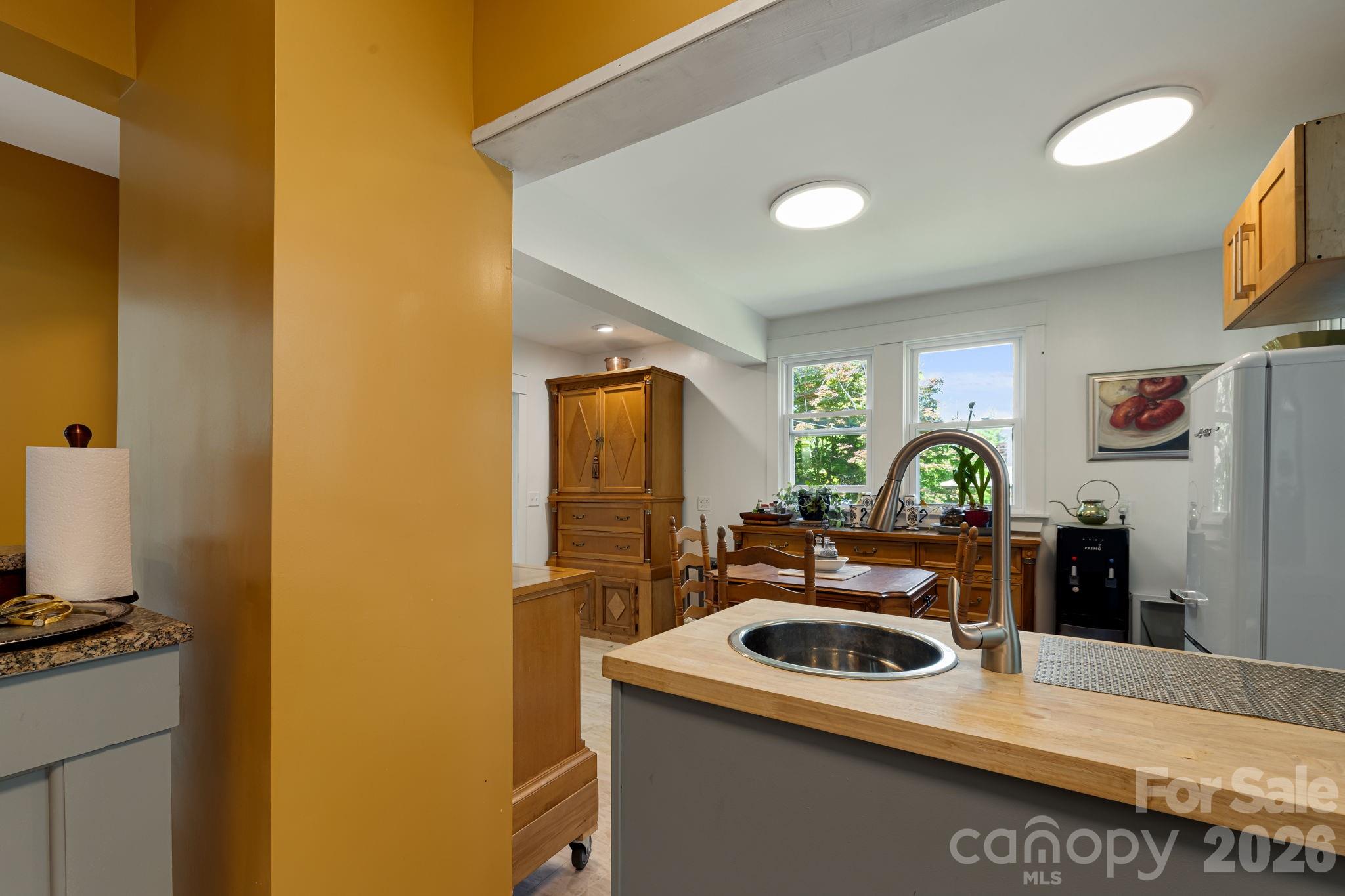 79 Walnut Street Property Photo 14